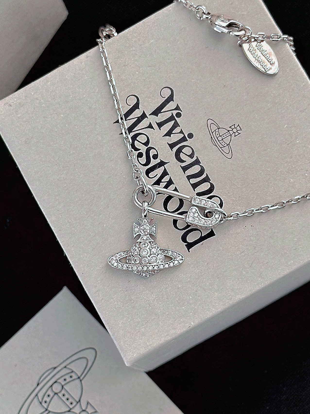 代購-Vivienne Westwood 西太后 Lucrece 滿鑽 別針款 項鍊