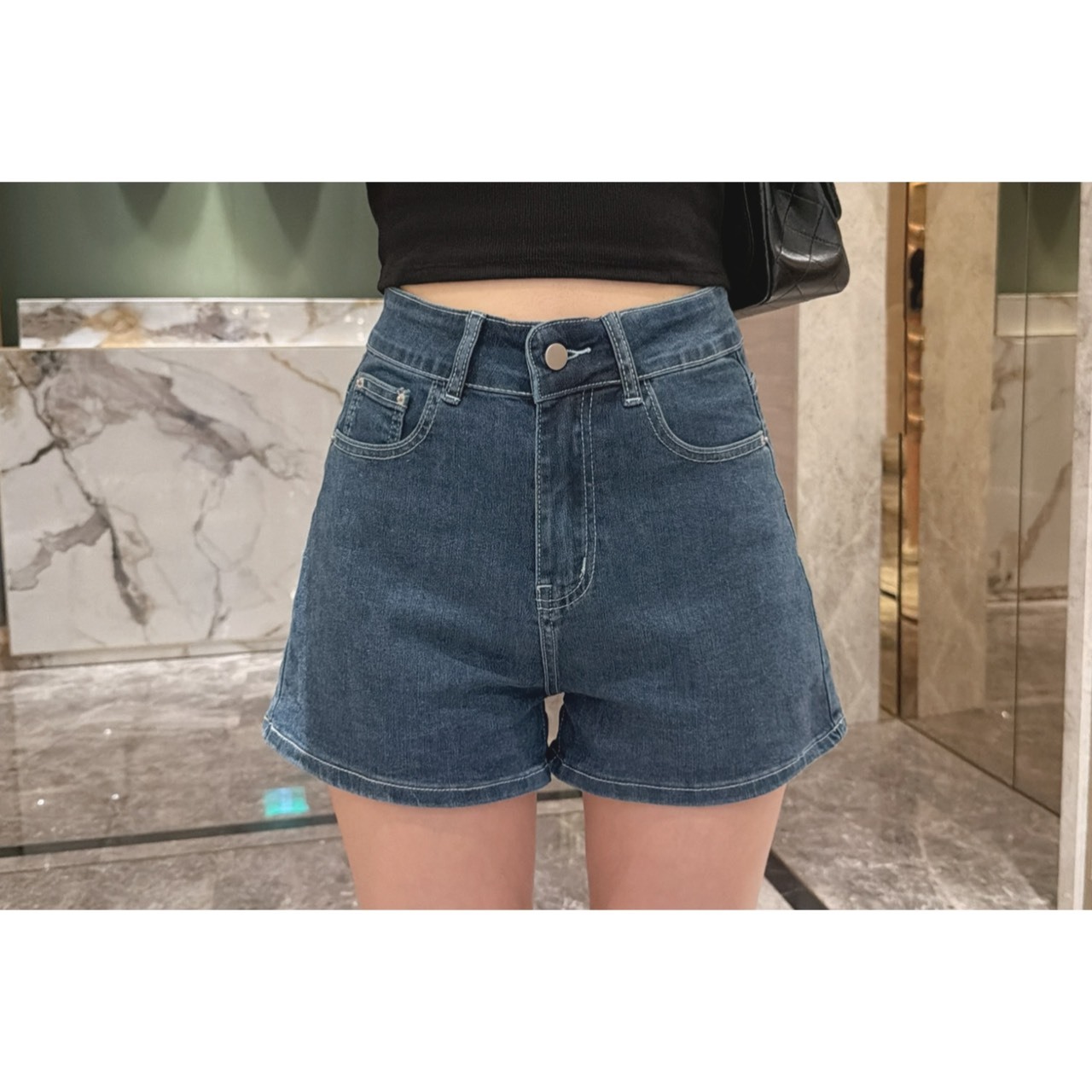［預購］🔥06.10春夏新品］💥品牌款🇰🇷正韓高腰超彈薄軟涼感牛仔短褲（深藍/兩色S-XL）