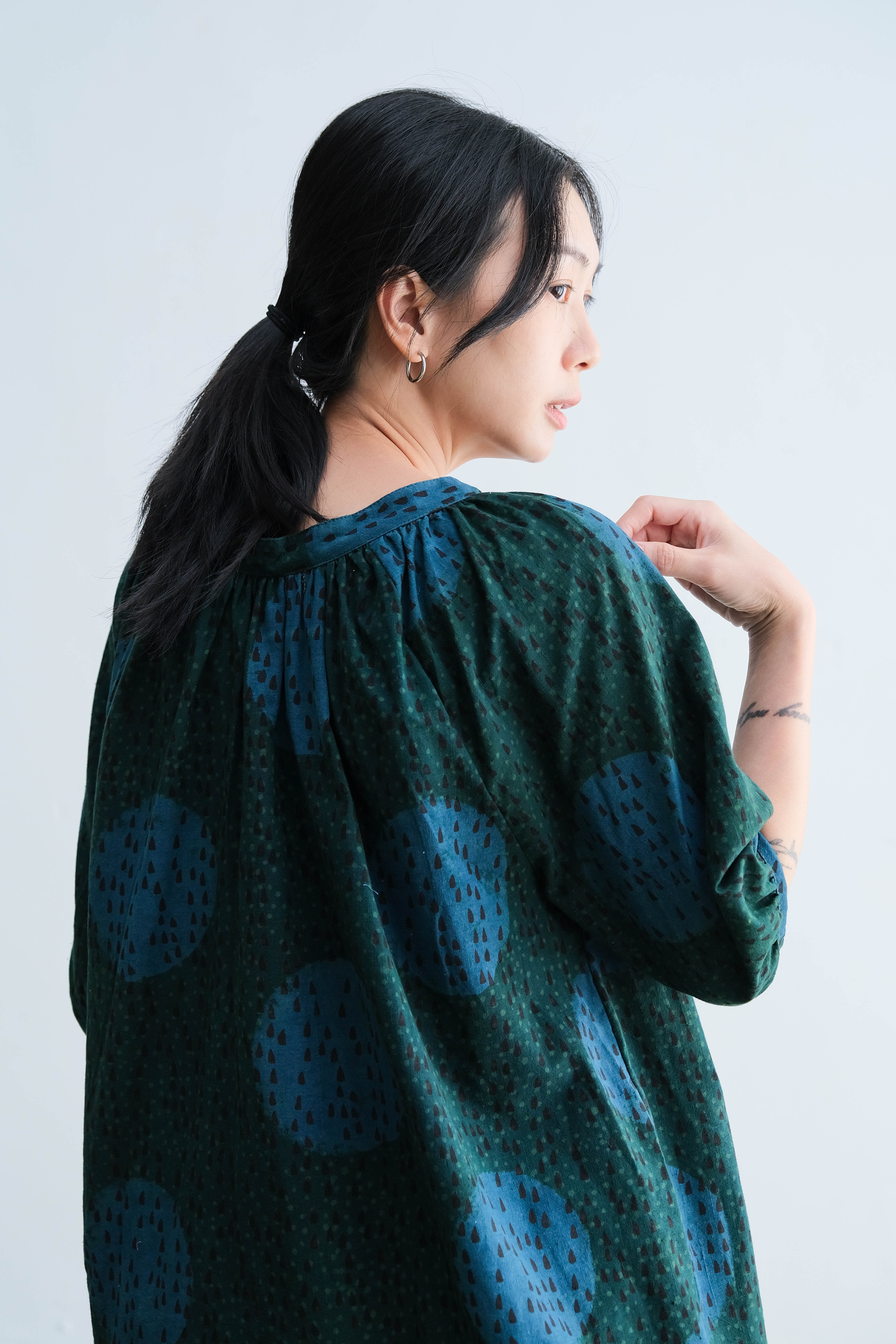 Kachua 小澎袖排釦上衣 綠色池塘