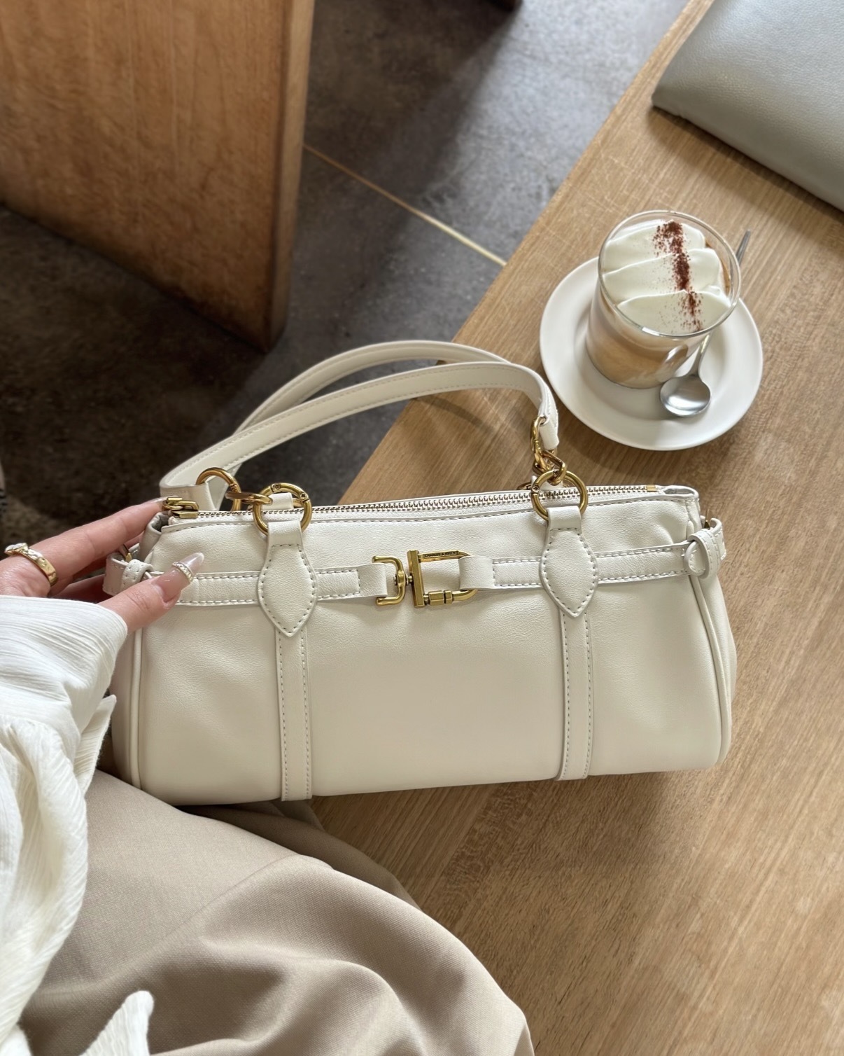 Charles & Keith Gwynne 金屬釦托特包 小CK 手提包 單肩包 / 預購