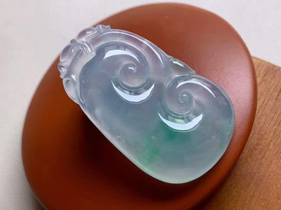 521435 翡翠高冰飄花如意