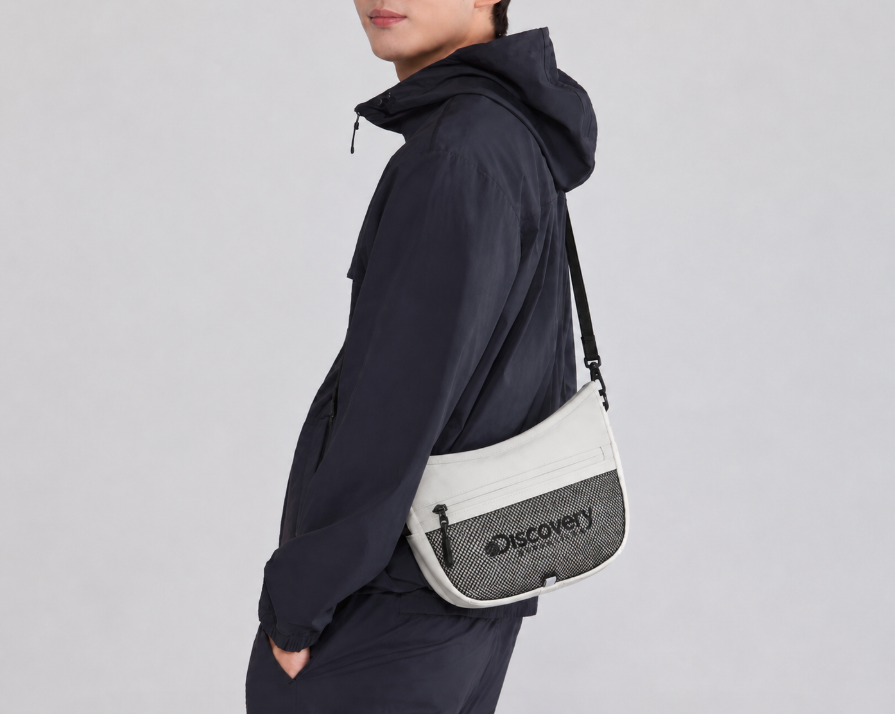 LYS01900 Discovery 輕便斜孭袋