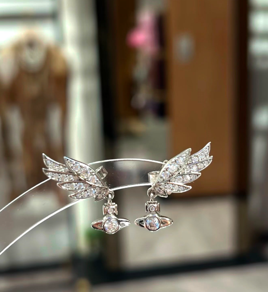 LYS01901 Vivienne Westwood 天使之翼土星耳環