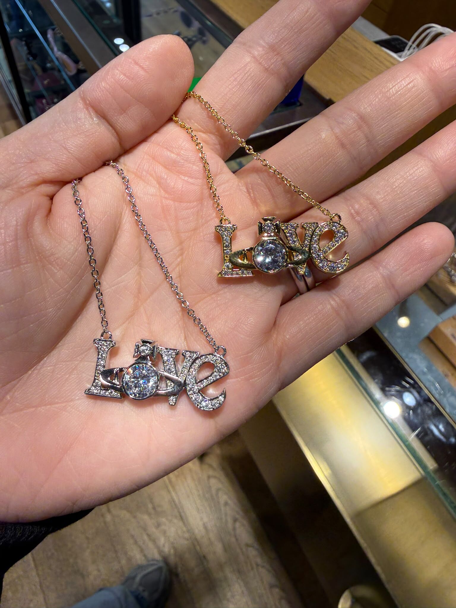 LYS01905 Vivienne Westwood LOVE立體土星系列