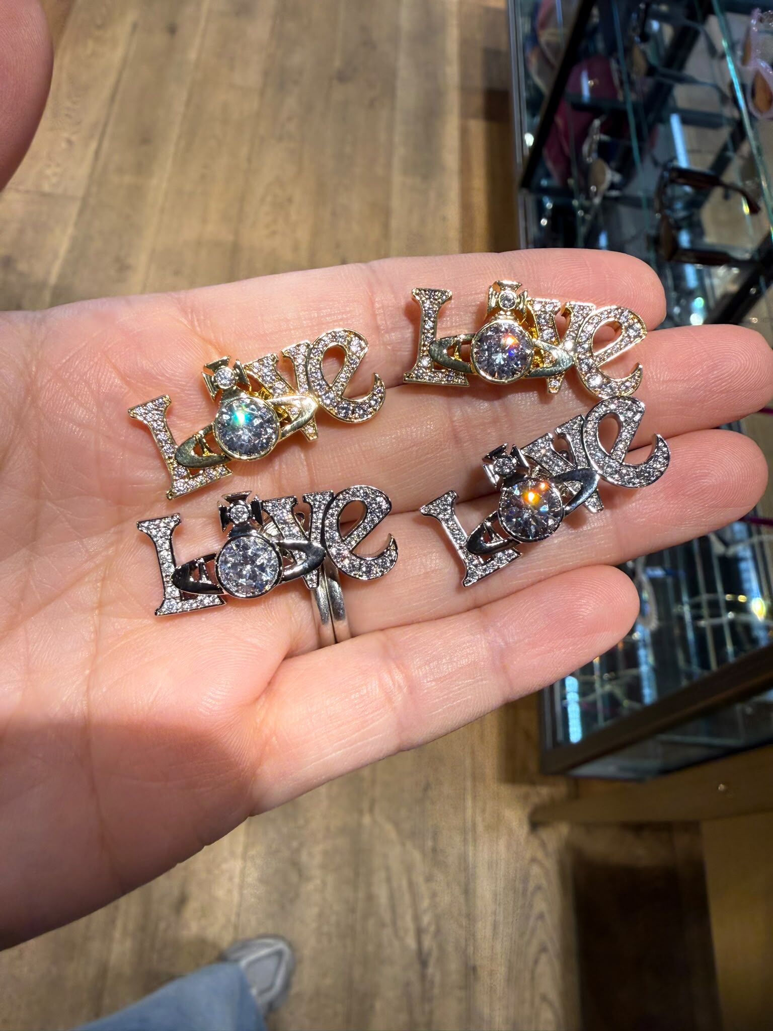 LYS01905 Vivienne Westwood LOVE立體土星系列
