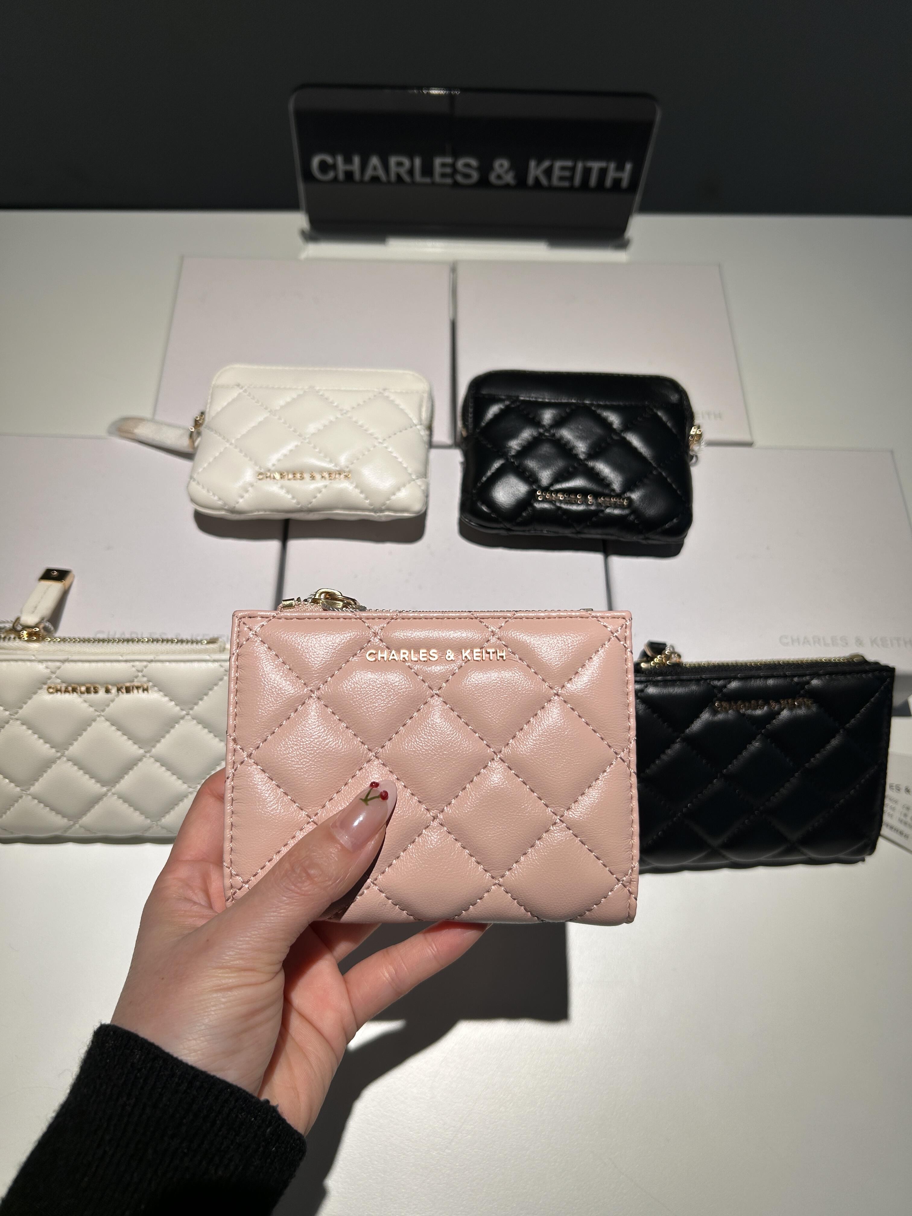 【618優惠】Charles & Keith 菱格紋 多卡位 拉鍊 按扣 短夾 錢包