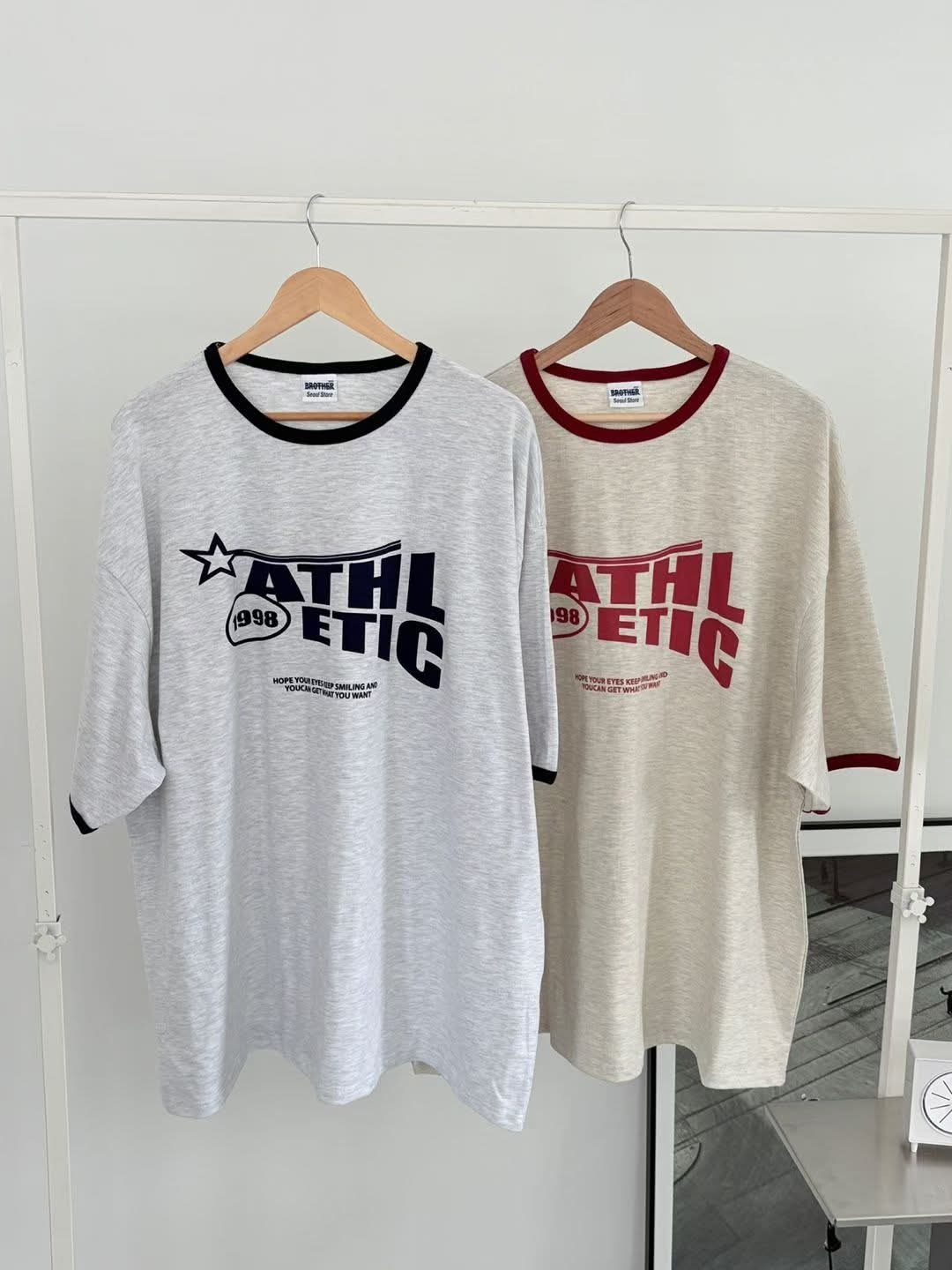 英文字圖案短袖Tee MB-074T