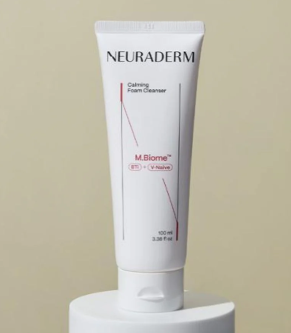 CA260612-M19   Medytox NEURADERM calming foam cleanser 100ml
