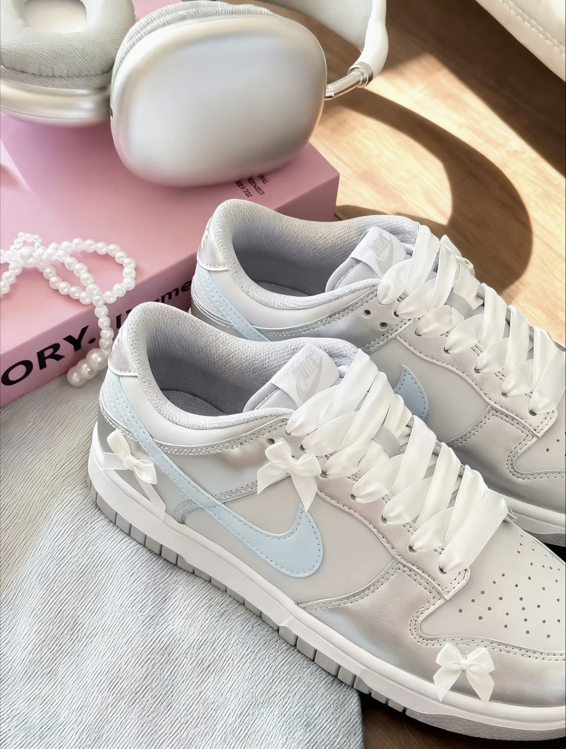 【訂製鞋款】NIKE DUNK LOW 灰白銀 銀翼冰茶 少女 百搭 蝴蝶結 緞帶 大童 DH9765-001(Team920-銀翼冰茶)
