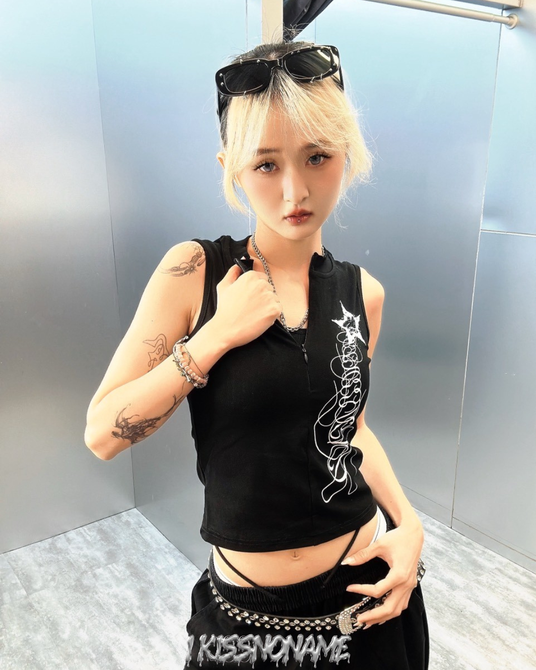 美式字母背心