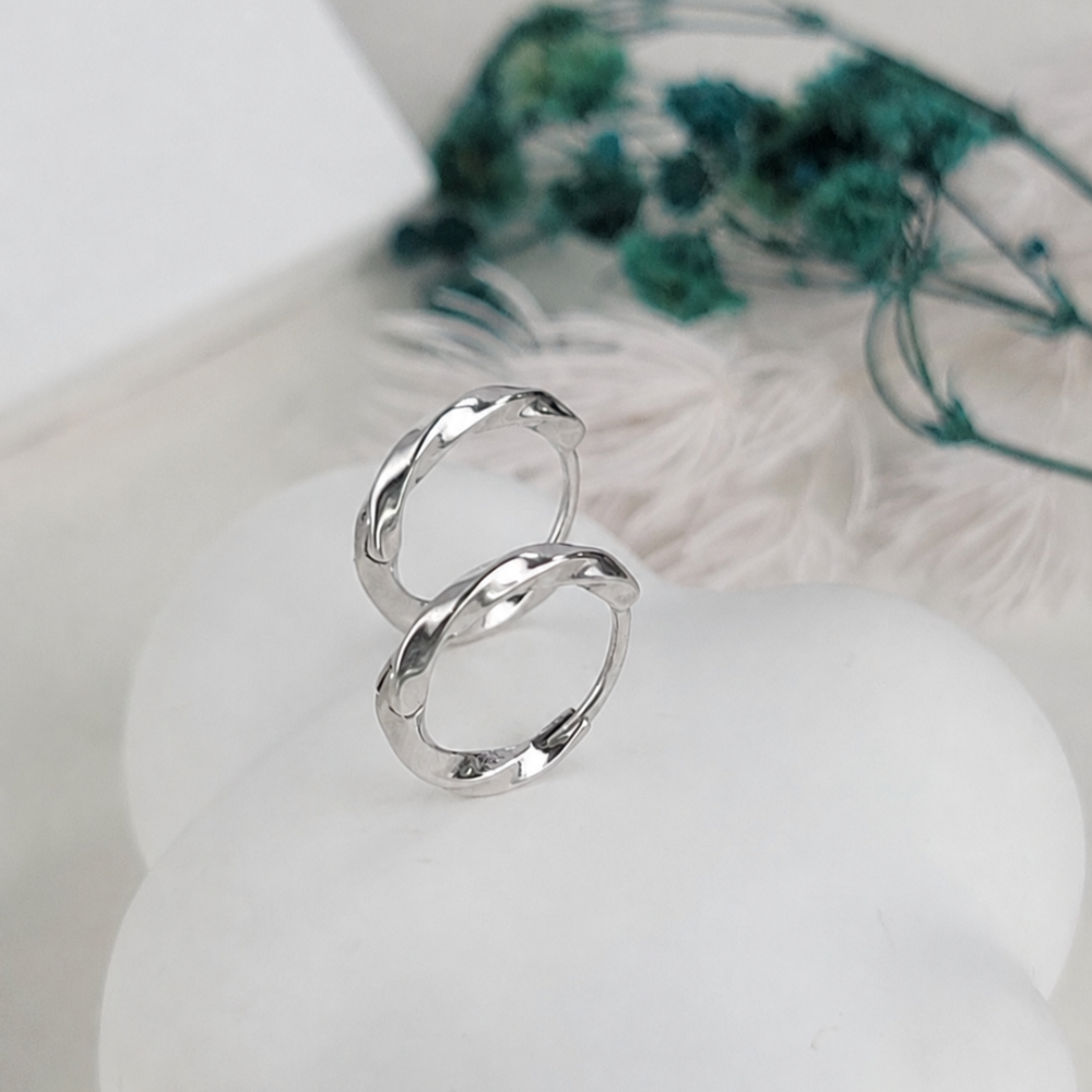 【me.luxe】SV扭花圈圈耳環12mm