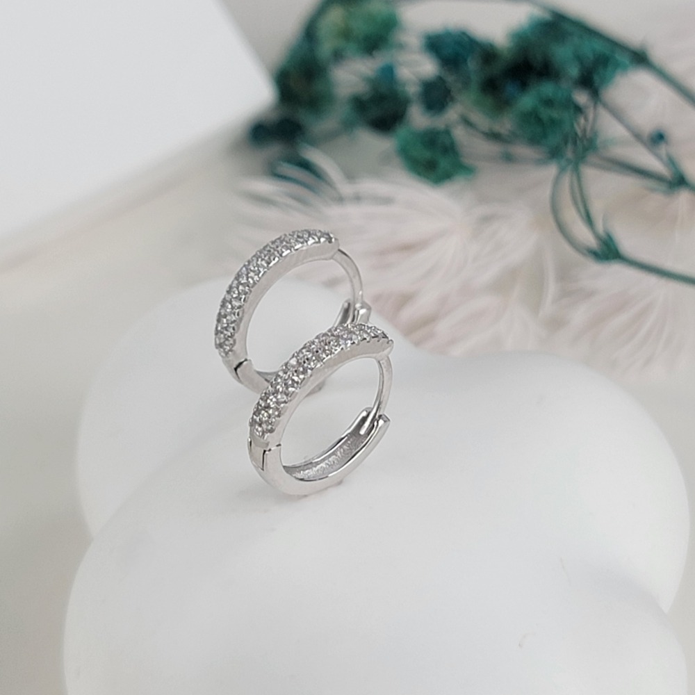 【me.luxe】SV鋯石圈圈耳環12mm
