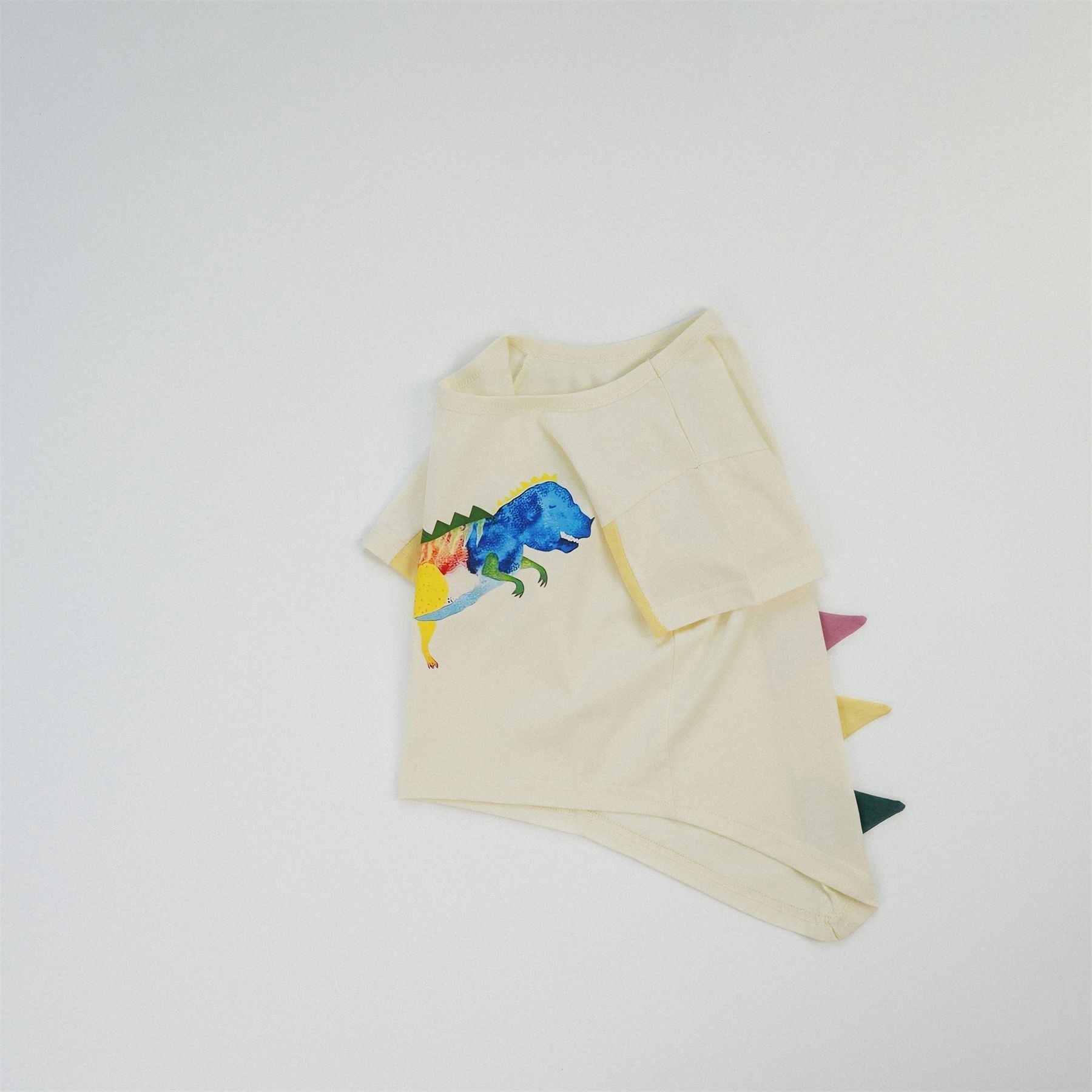 餅乾家🍪特價 彩色恐龍印花前短後長上衣(90-130)