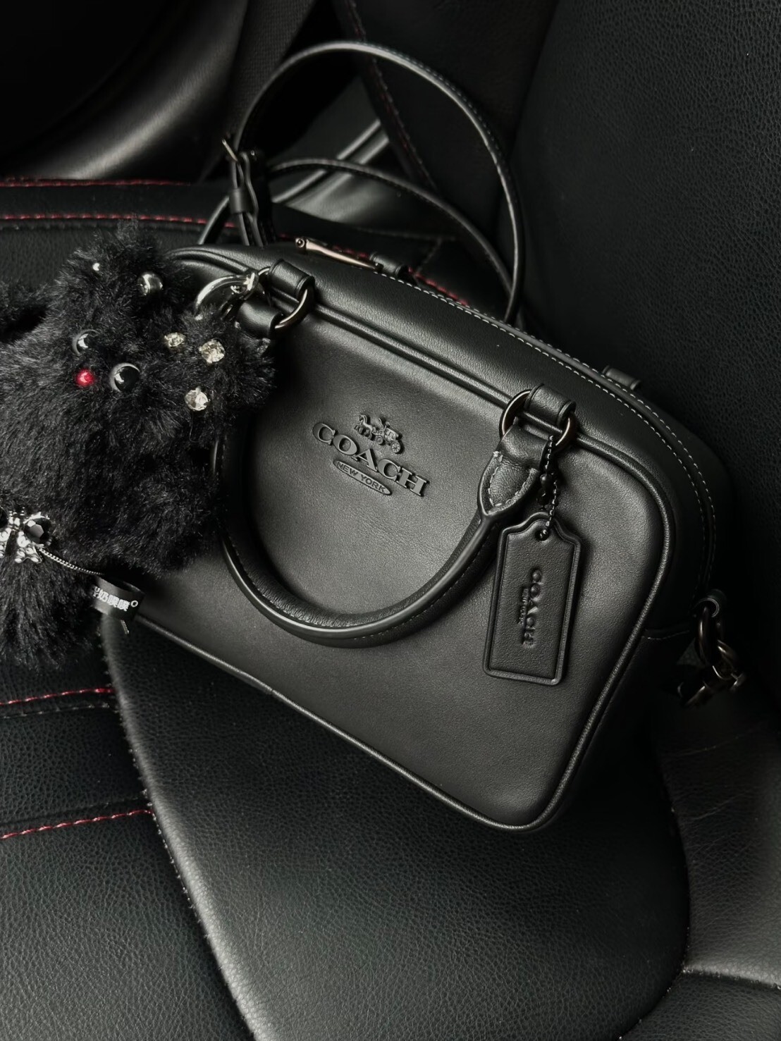 <好miu🖤>Coach Satchel 保齡球包 黑