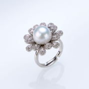 0613AT64-ANOTHERSZHK-PEARLS-淡水大白小雛菊戒指（A64）