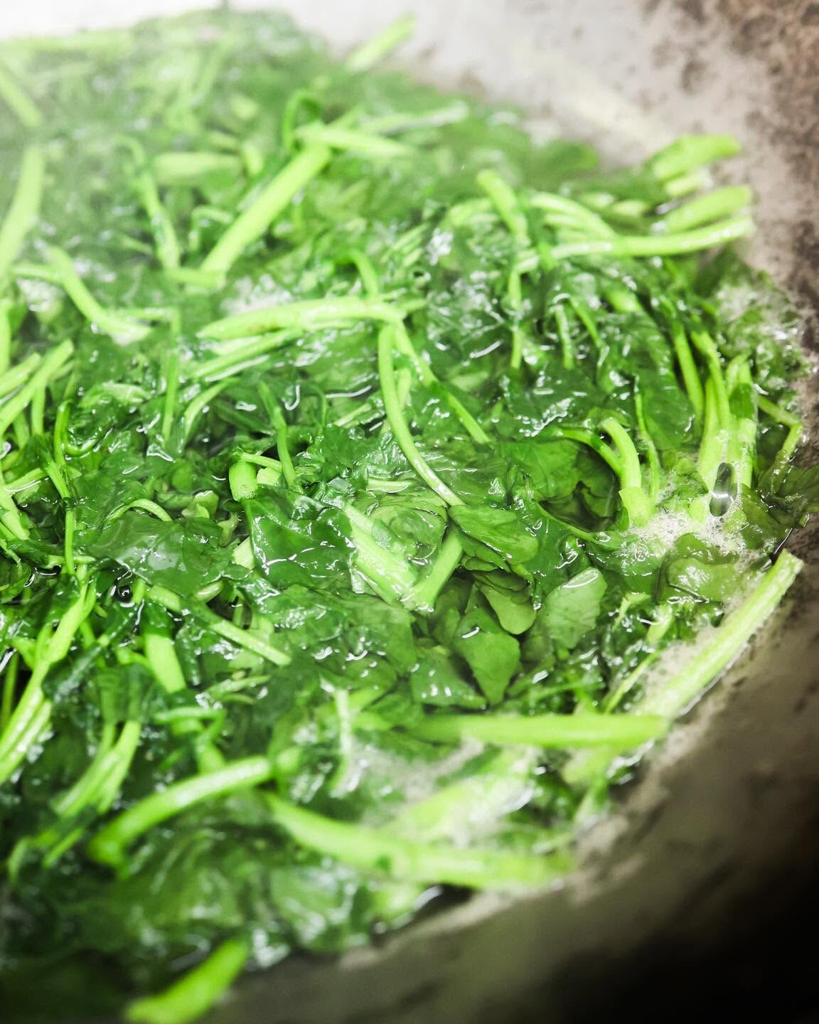 【銷量第一】卜卜餃子店｜西洋菜豚⾁餃 ｜手工製作
