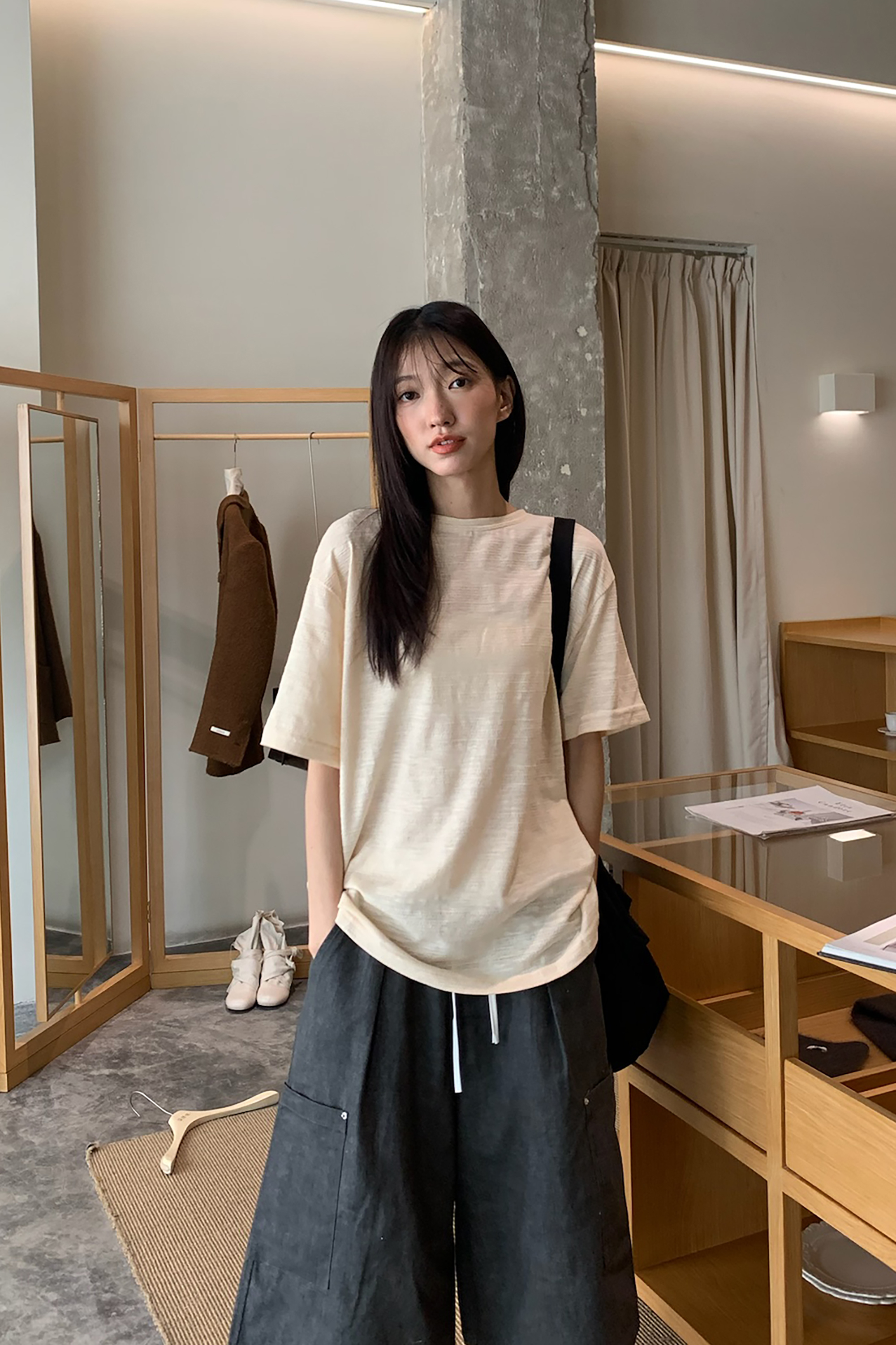 輕柔小釦子紋理短t 2色