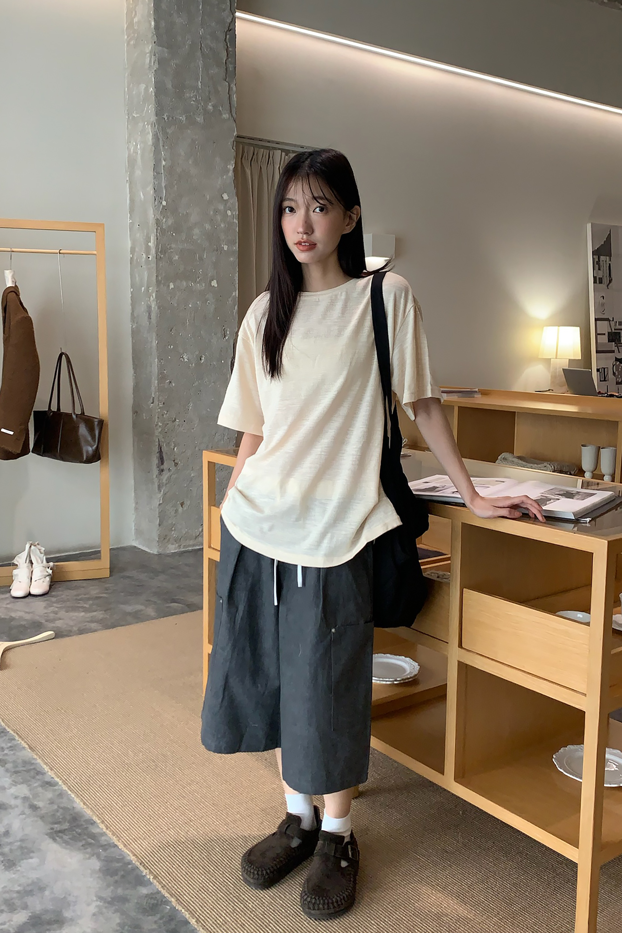 輕柔小釦子紋理短t 2色