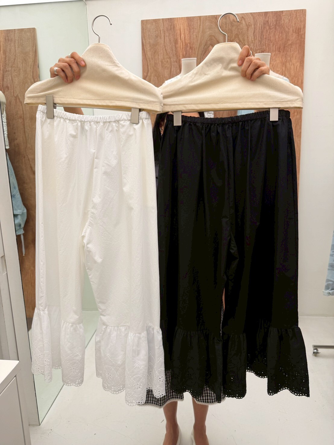 #AH02韓系蕾絲寬褲(白/黑)