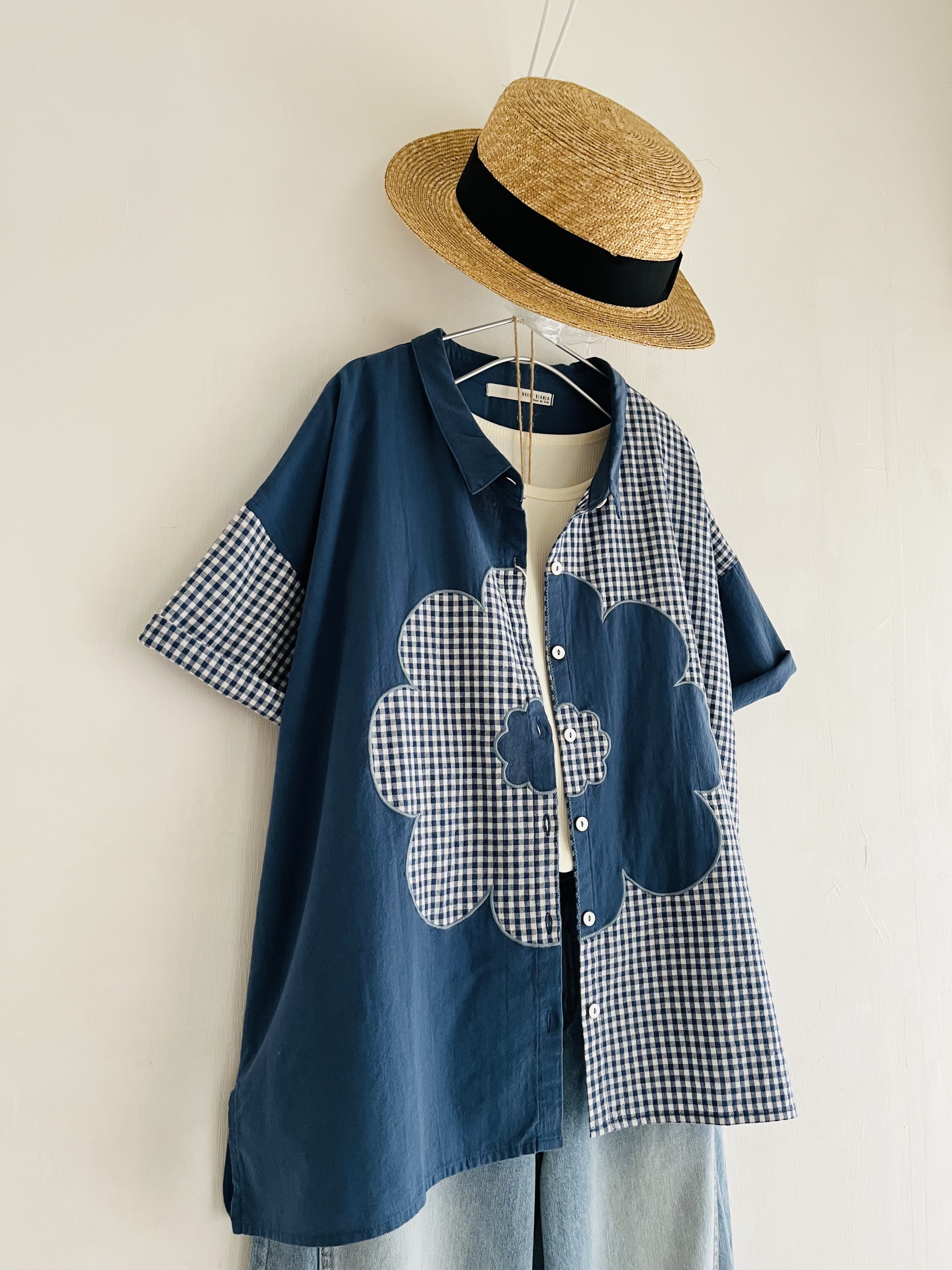 NUEVO BLANCA藍色刺繡花格仔拼布top