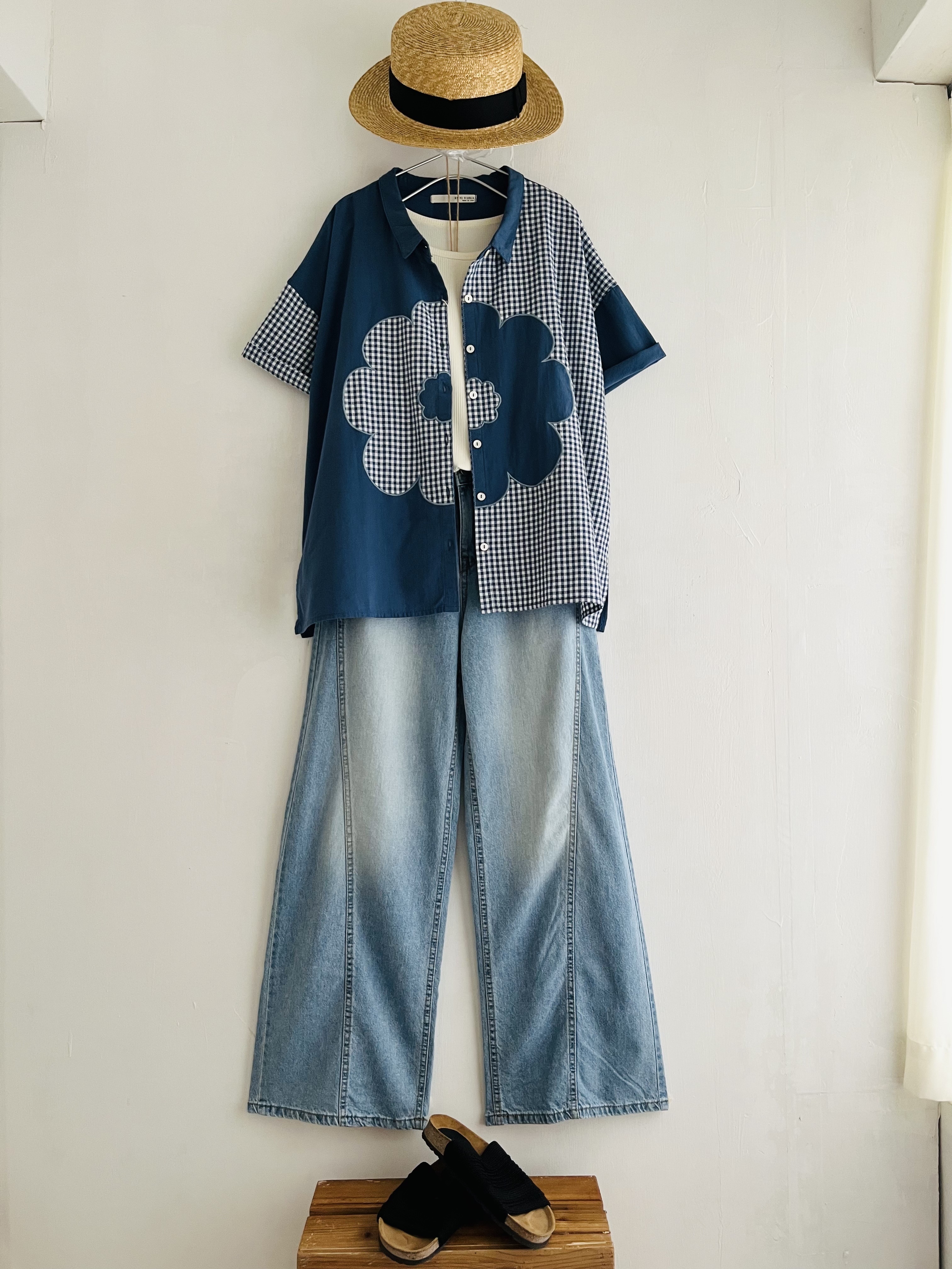 NUEVO BLANCA藍色刺繡花格仔拼布top