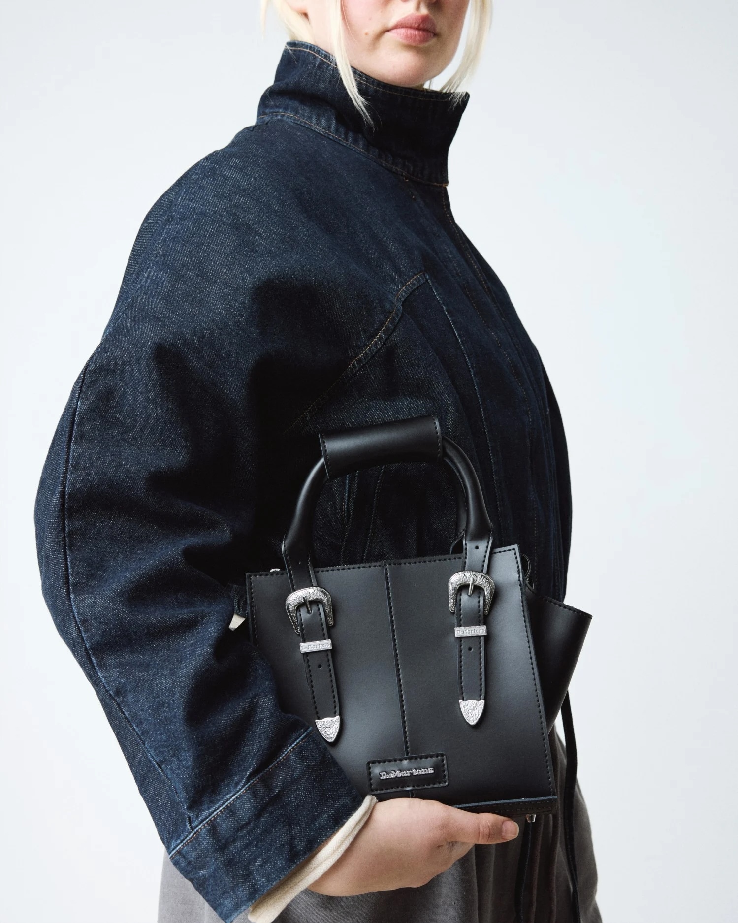 DR MARTENS / Small Tote Buckle Bag