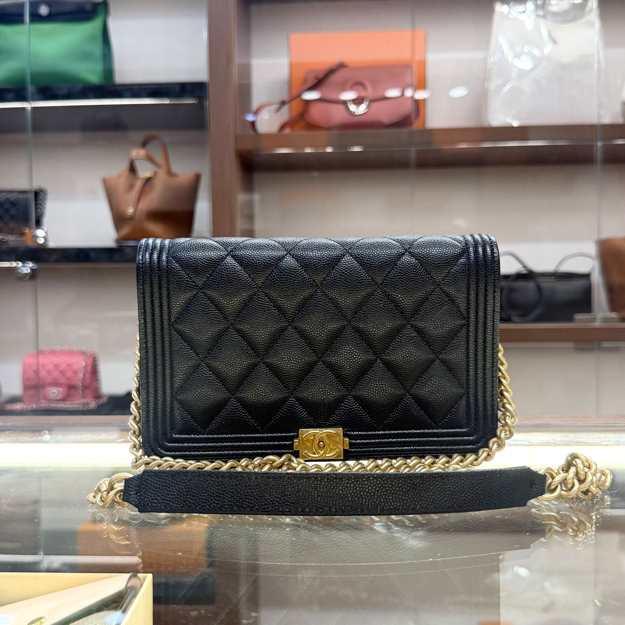 90%NEW USED CHANEL BOY  WOC WALLET ON CHAIN 黑色菱格紋金扣荔枝皮 #香奈兒