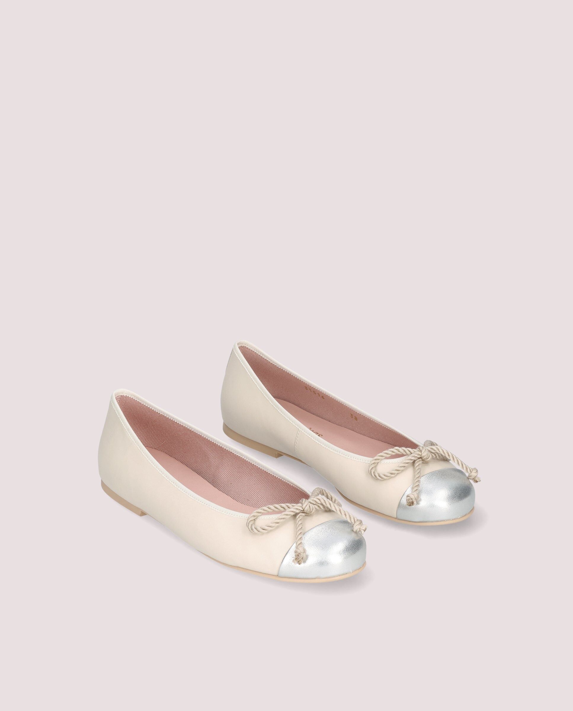 1PB0611-004 [PRETTY BALLERINAS] Rosario Ballerina In Soft Ivory Leather #42788_009 (EU)