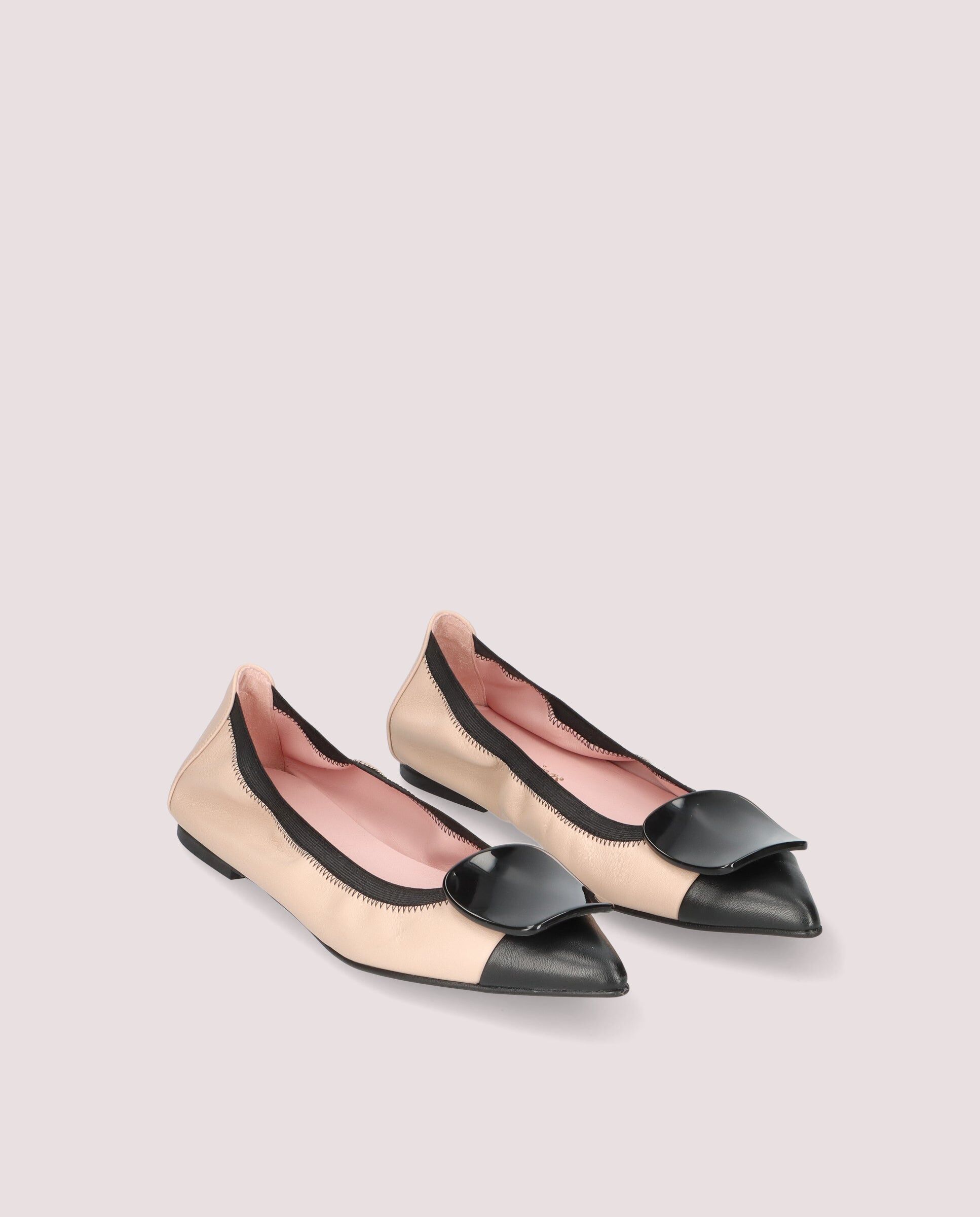 1PB0611-094 [PRETTY BALLERINAS] Paris Ballerina In Soft Nude And Black Leather #53243_001 (EU)