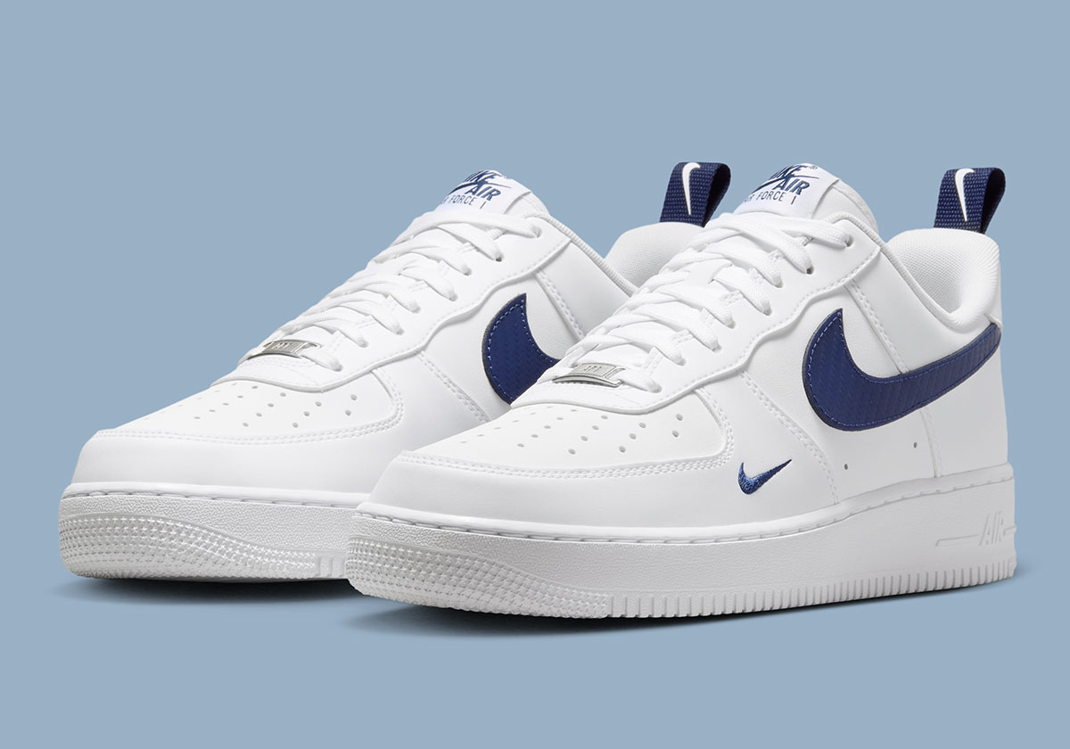 【預訂】NIKE AIR FORCE 1 07 LV8 白深藍刺繡剔-MEN