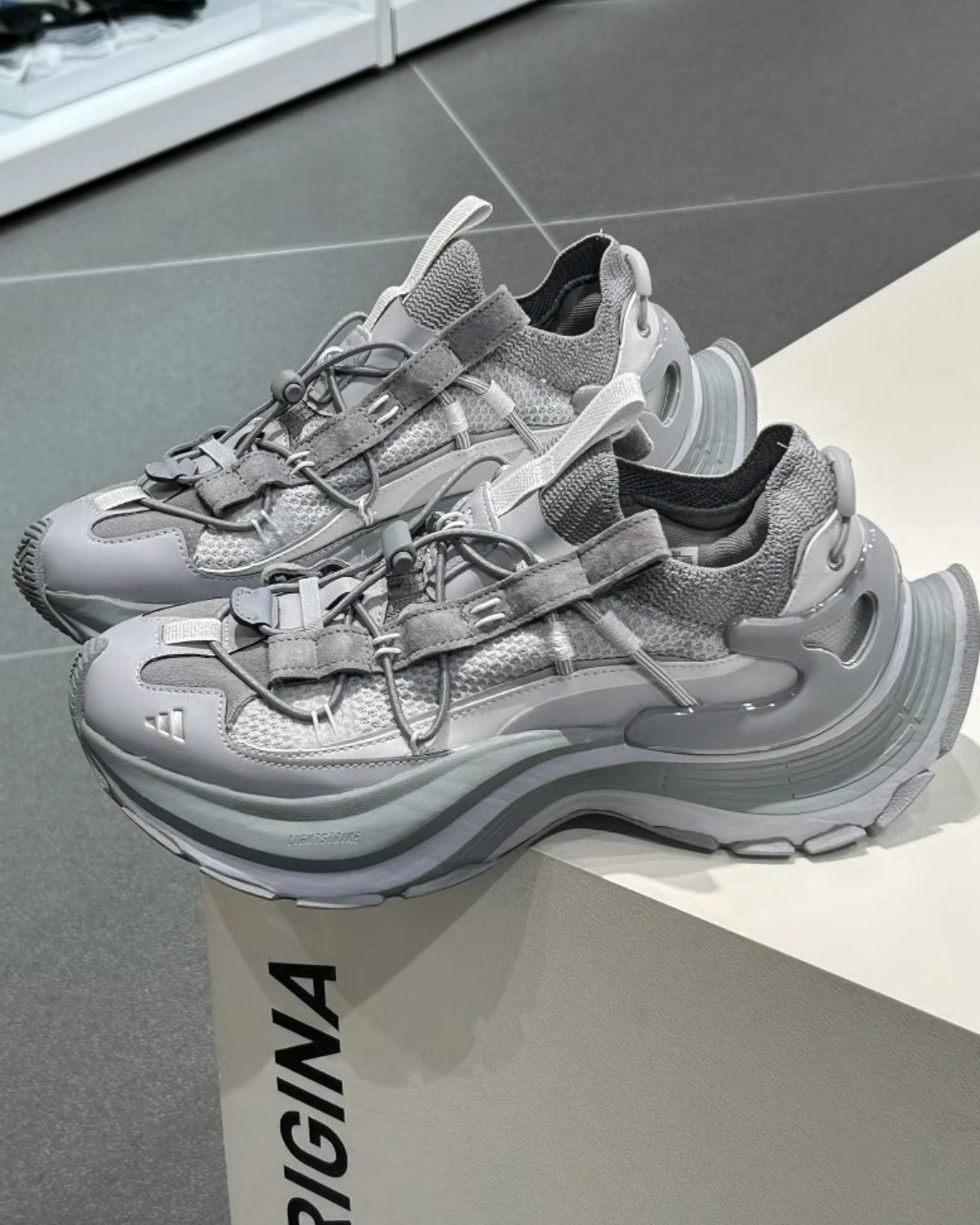 (預訂) Adidas FOS XLG SPEED HIKE - Grey