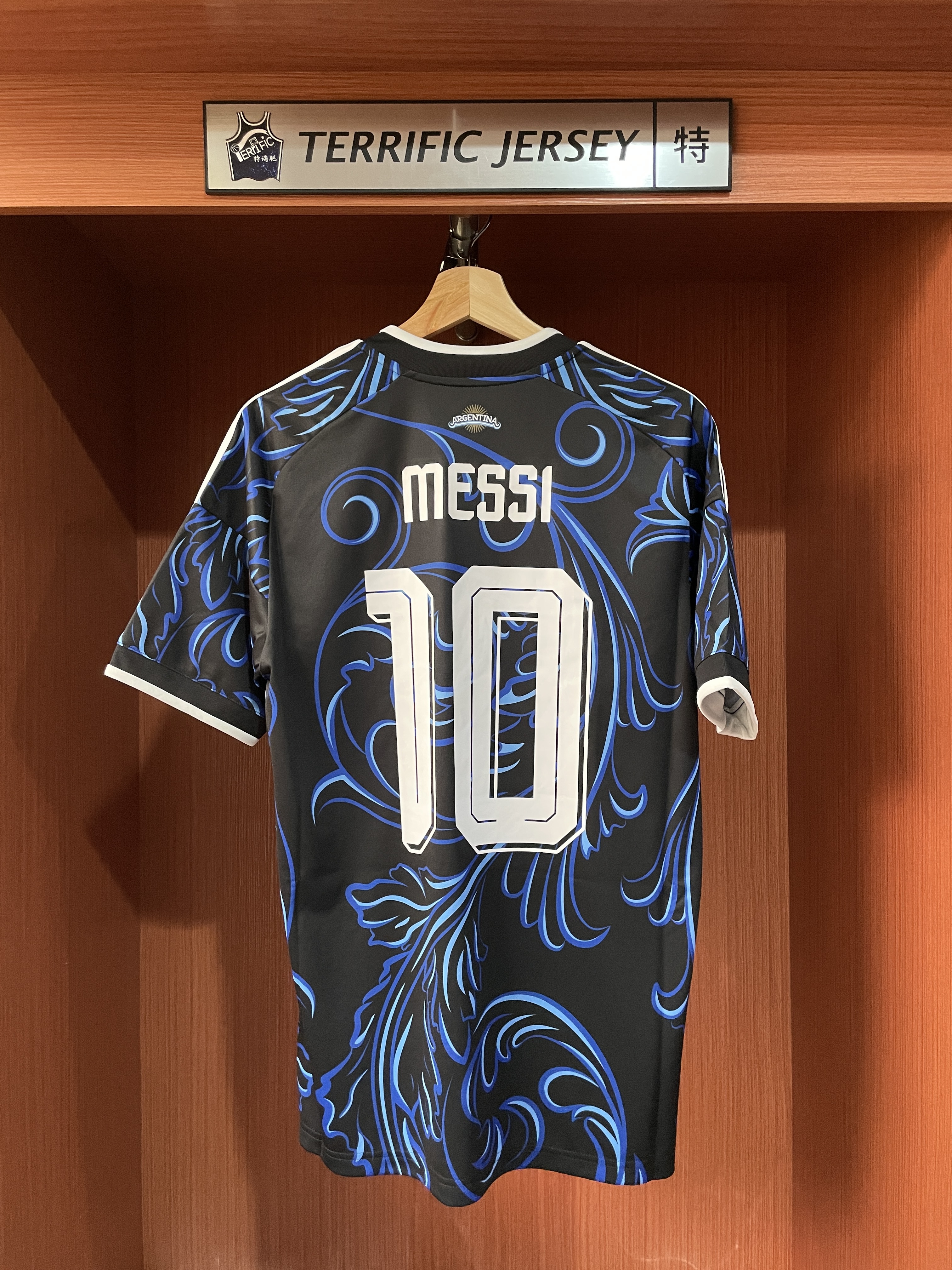 FIFA足球 Lionel Messi 阿根廷深藍 客場 2026 世界盃 Away Adidas Replica Jersey 球迷版 燙印 全新