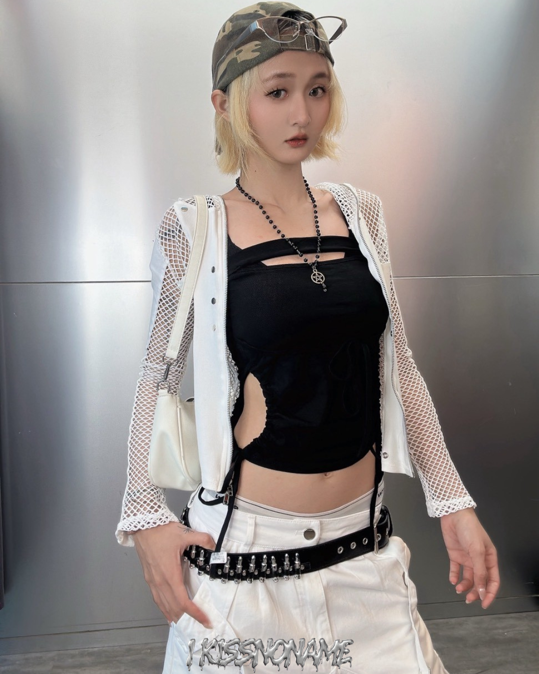 簍空綁帶美背