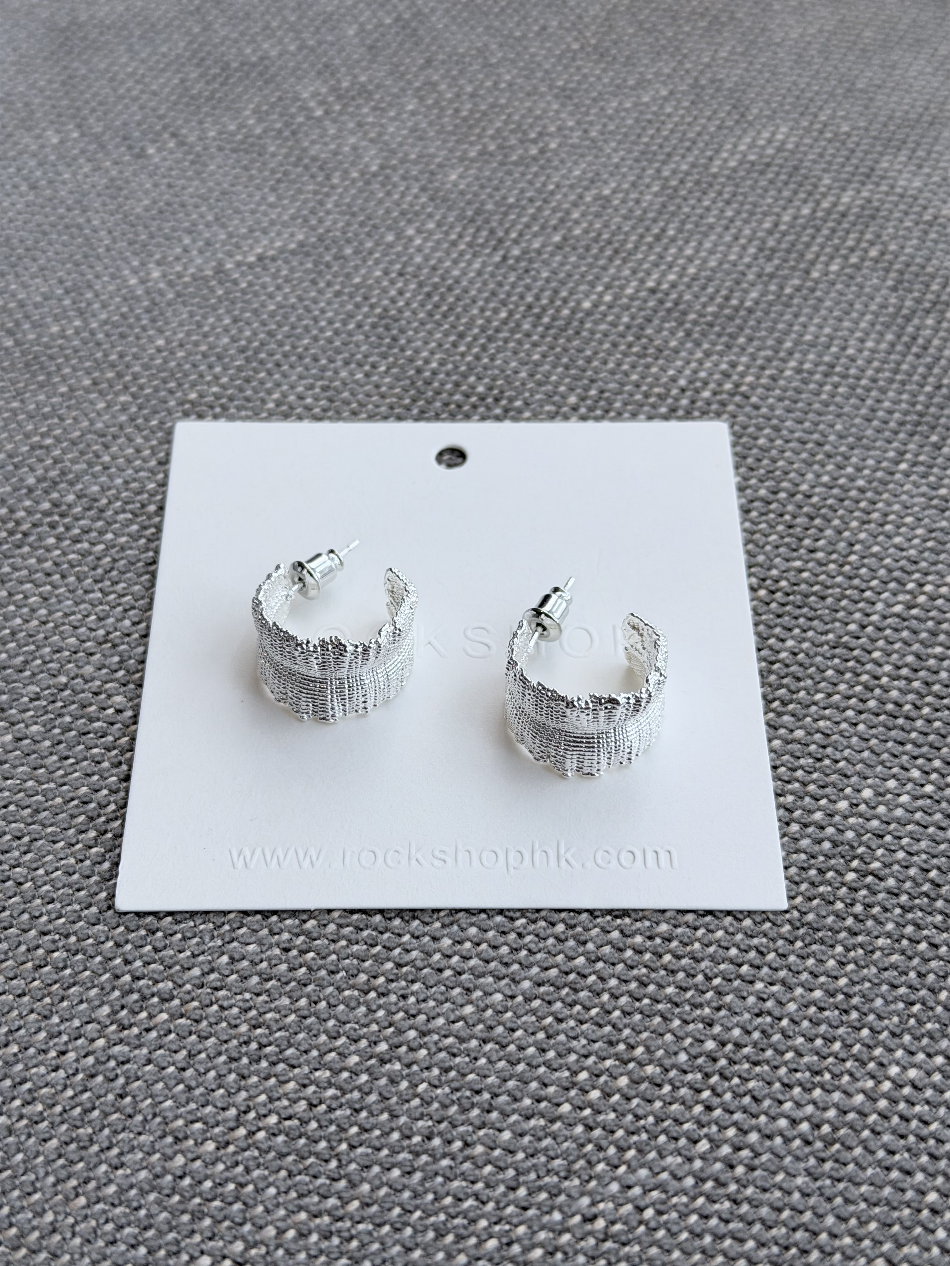 119W2606