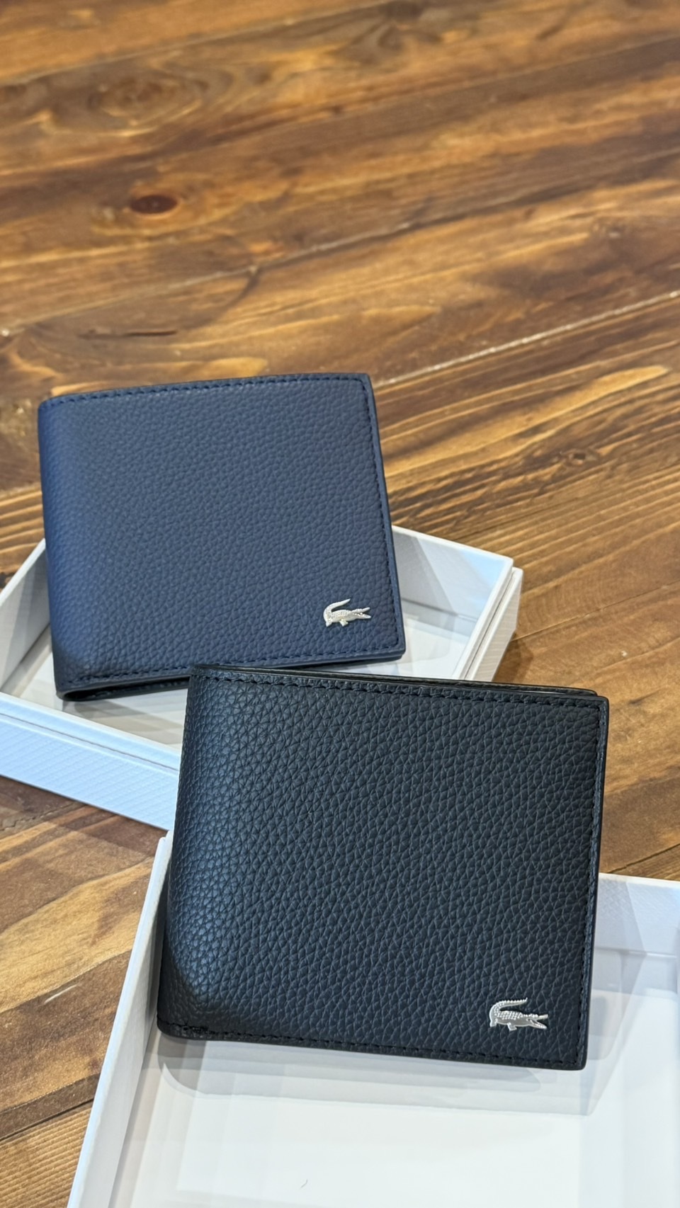 Lacoste 鱷魚 荔枝紋皮革 六卡 短夾 短夾禮盒