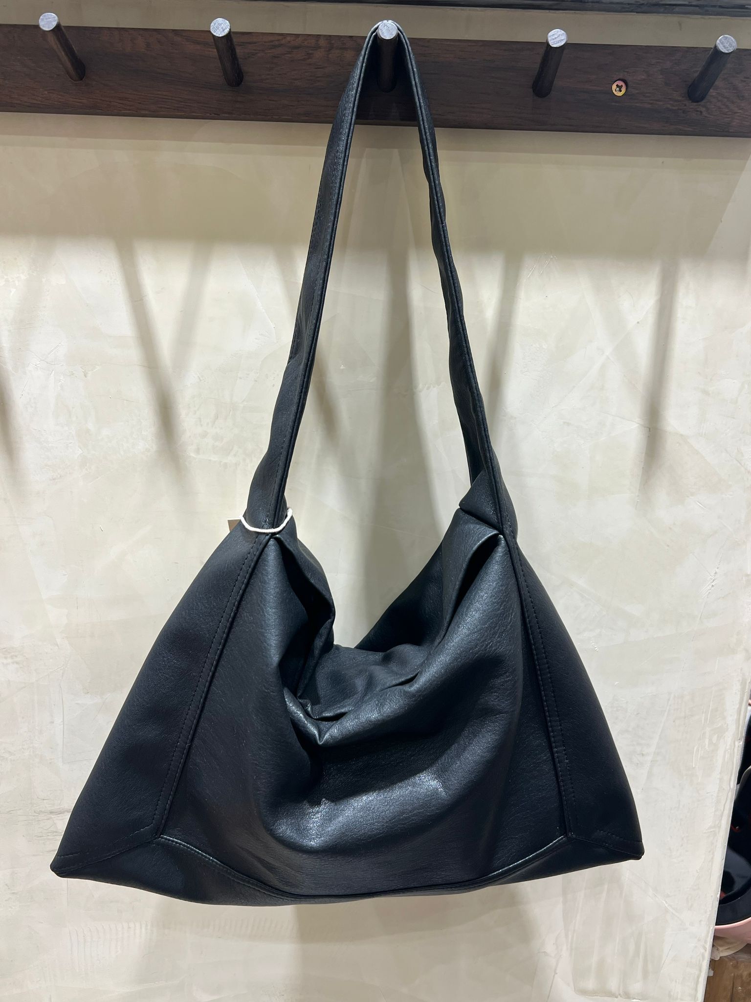 日本🇯🇵品牌 Nadeshiko  真皮磁吸單肩袋 （BLACK黑色 / grey/purple）
