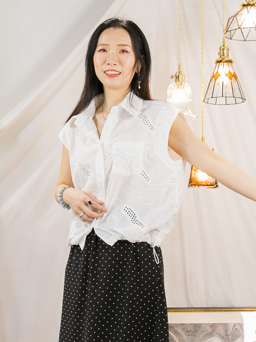 【12/6-14/6限時優惠】全開胸扣鈕．通花刺繡 麻棉料TOP