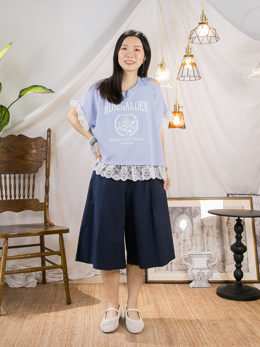 【12/6-14/6限時優惠】袖口 下擺LACE．英文字PRINT．單邊OFF SHOULDER COTTON料TOP