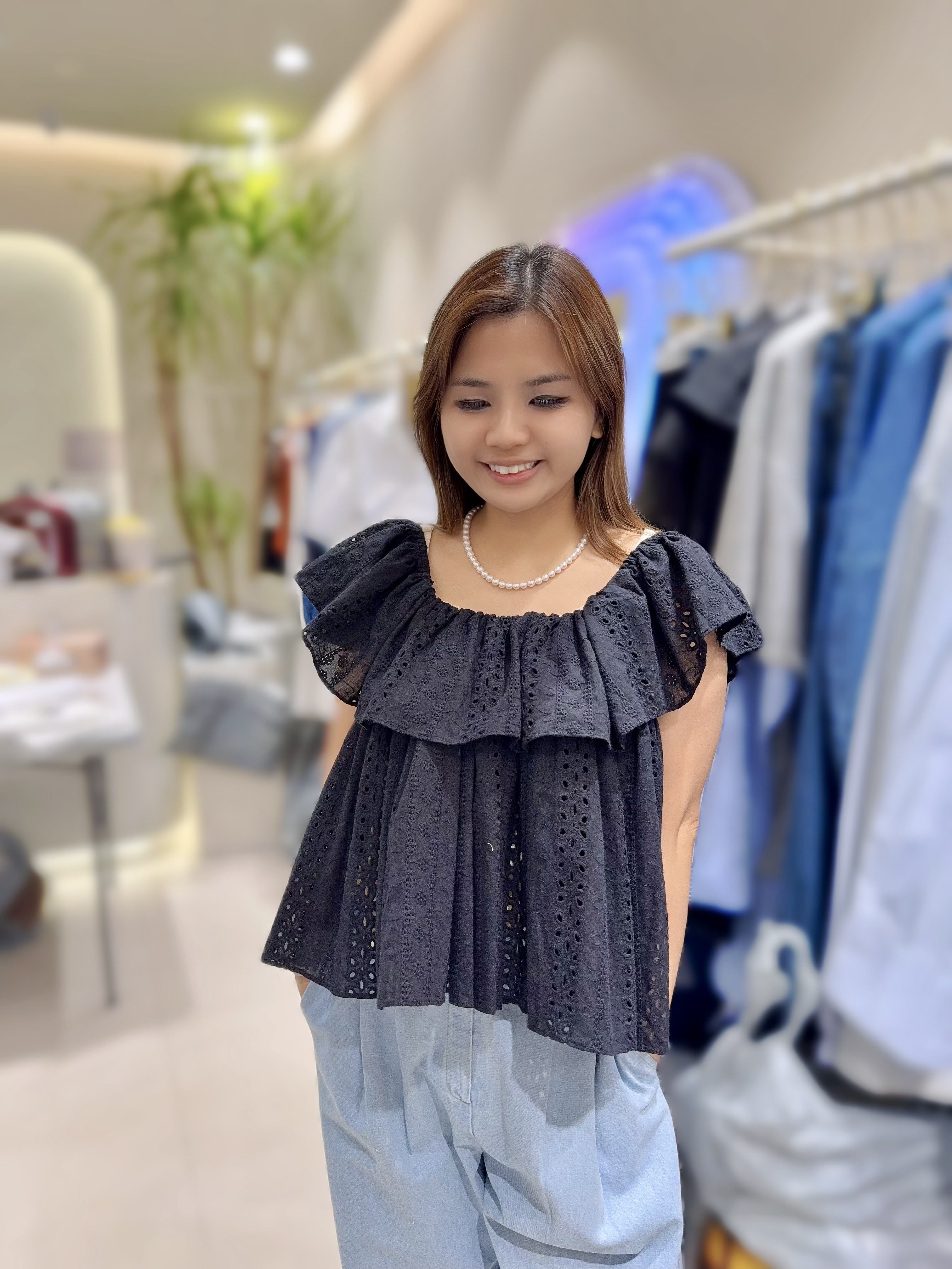 BW01 胸48 長20 $549 (一口價)
