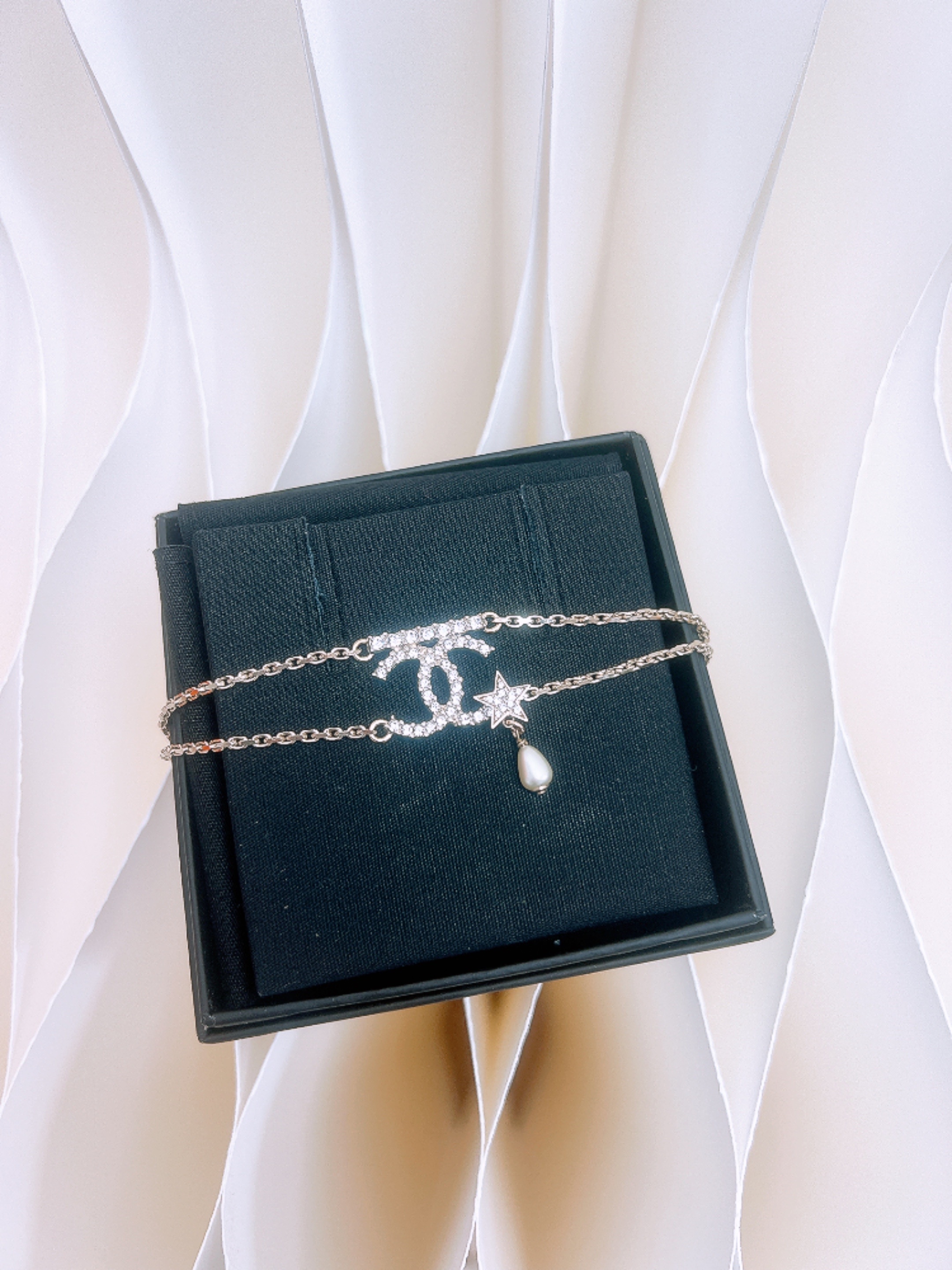 Chanel 22s crystal pearl drop double bracelet