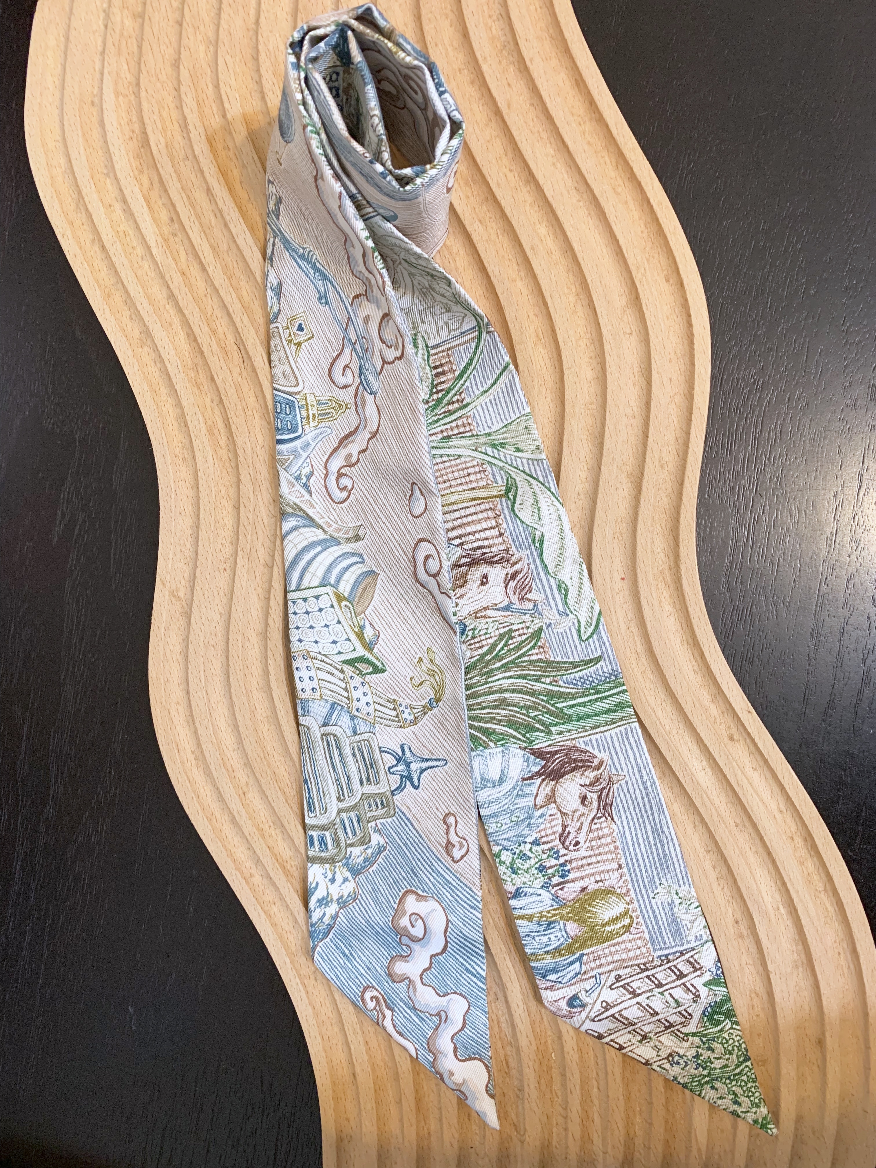Hermes Twilly 絲巾