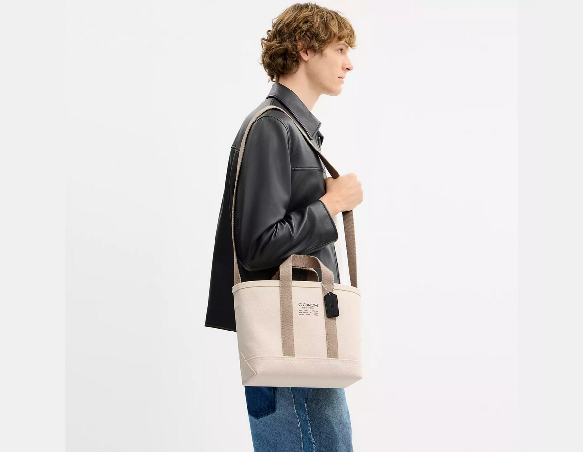 【預訂】Coach Utility Tote 27