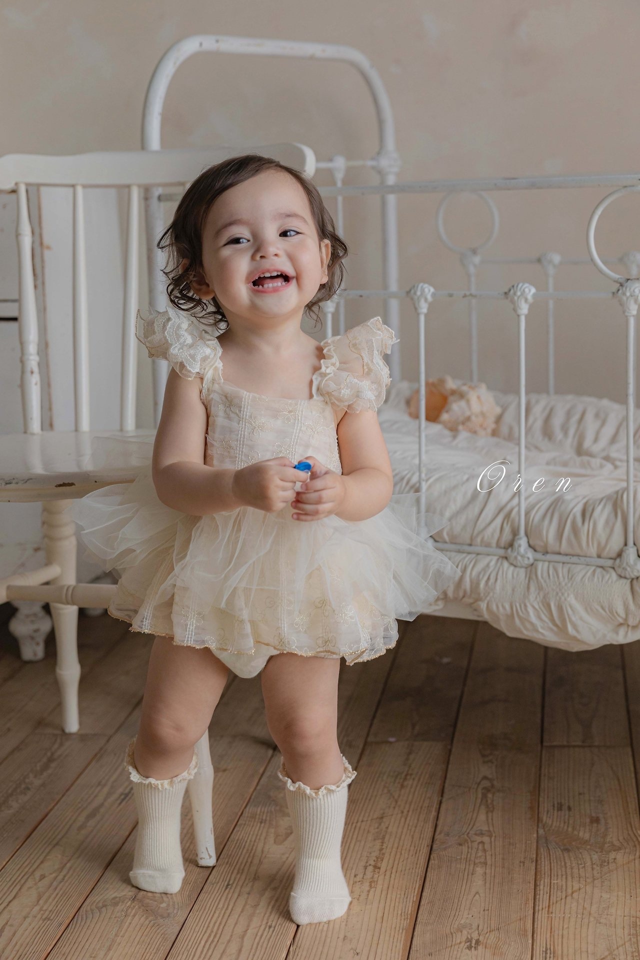 Oren Baby Shiny Sha Bodysuit