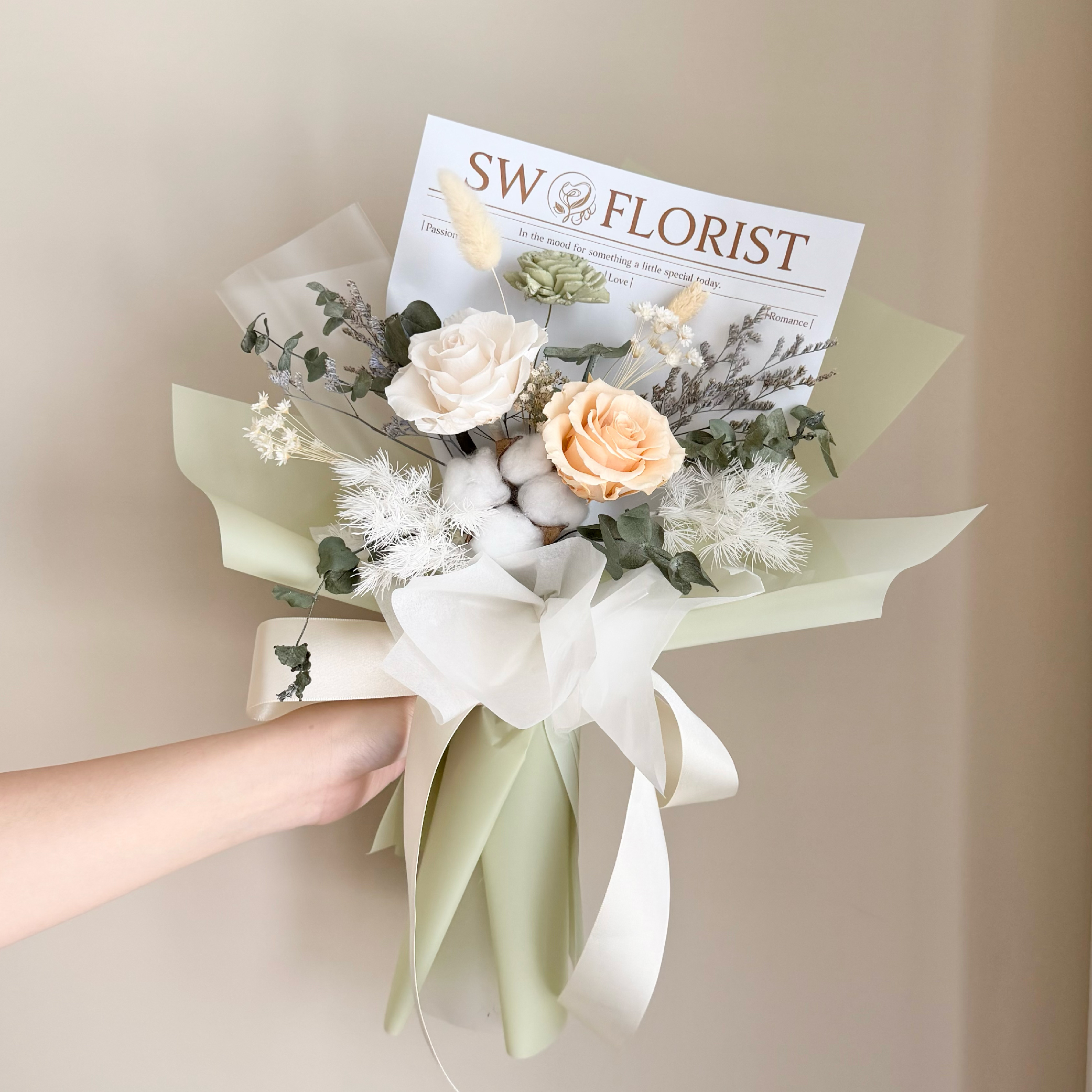 【品牌海報風】永生玫瑰花束(綠色系/中型)｜告白花束、女友生日禮物