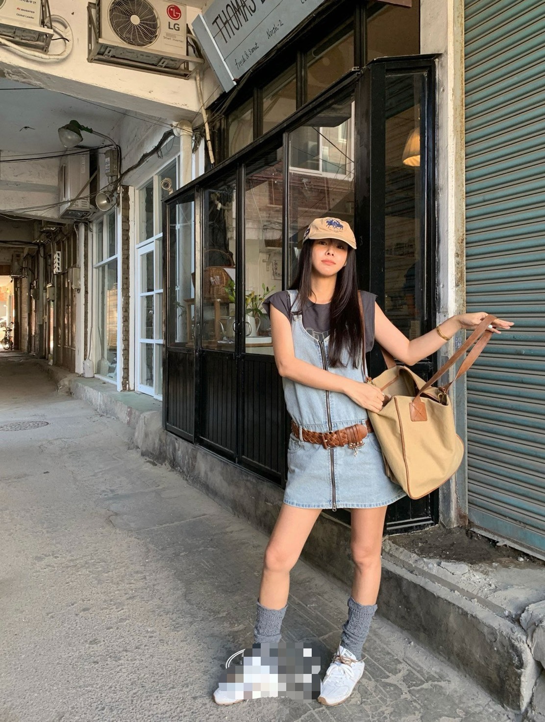 拉鍊牛仔背心裙(不含腰帶)