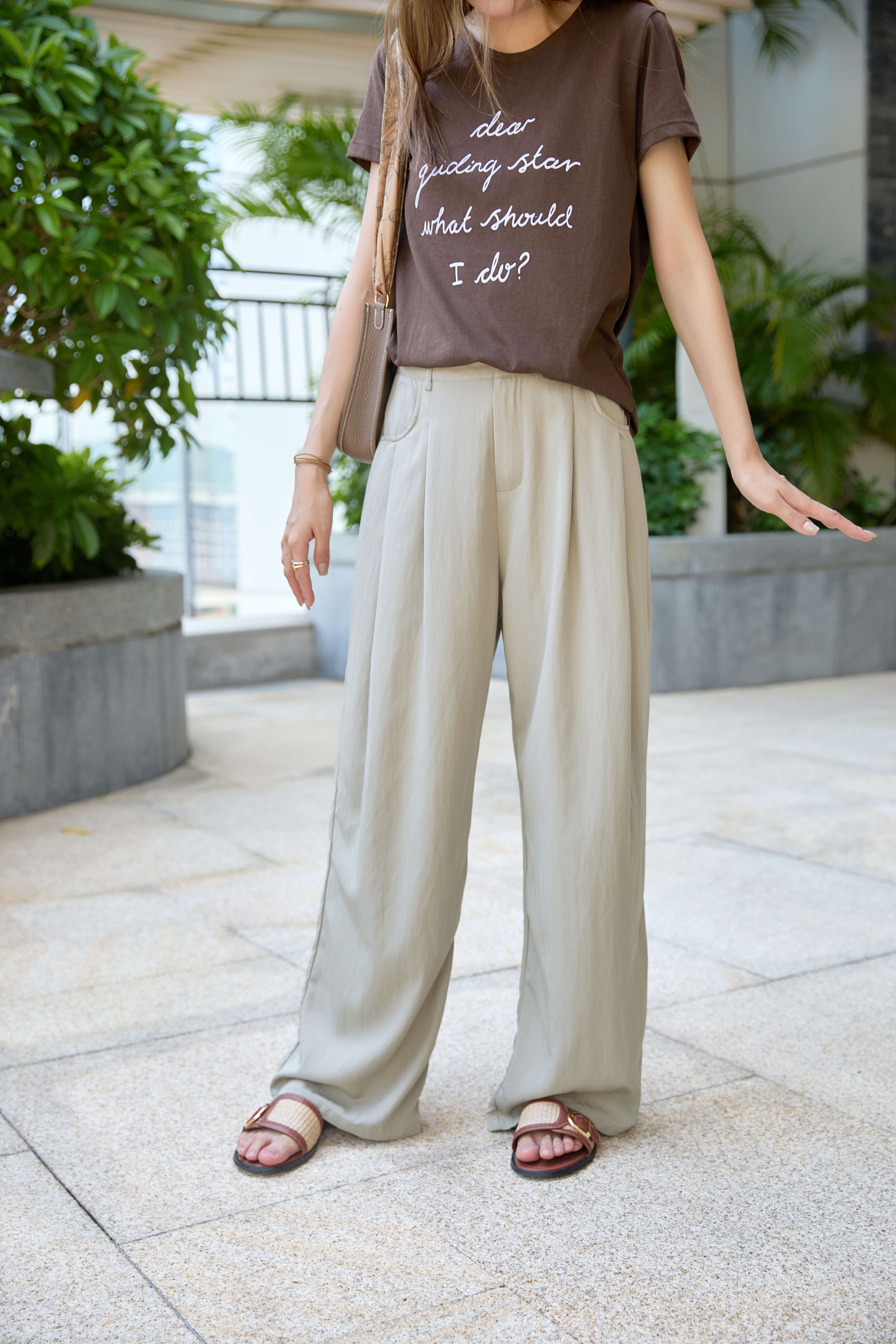 Crepe Mid Waist Wide Leg Pants_PT248L11B