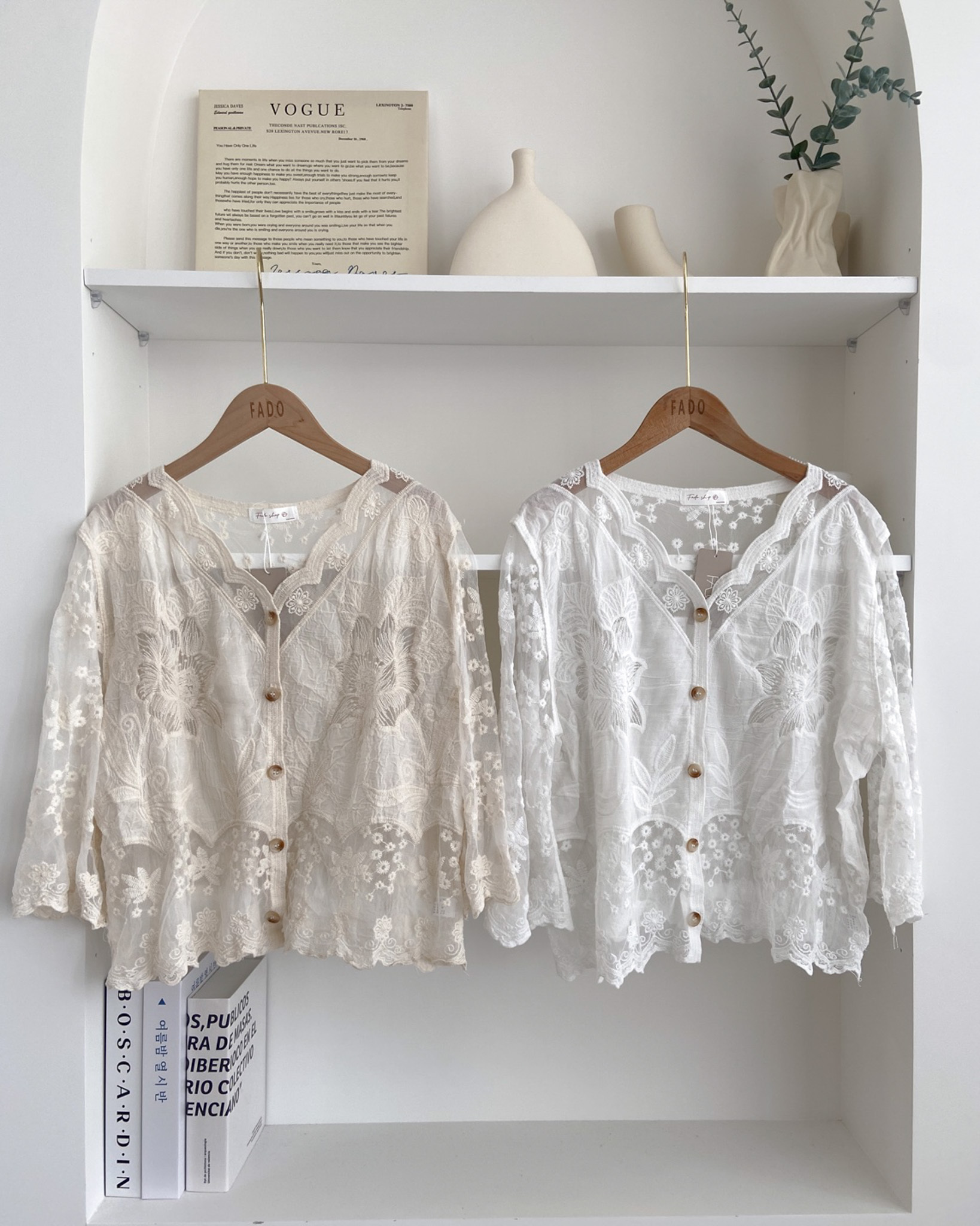 法朵Fado shop｜ 晨曦微透🌸波浪滾邊雕花麻紗排釦外套 8415001 兩色