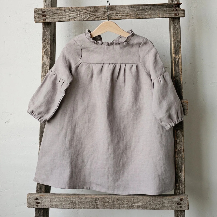 (預購)ALL THE BEAUTIFUL LINEN 後綁帶泡泡洋裝 RUFFLE DRESS (長袖)
