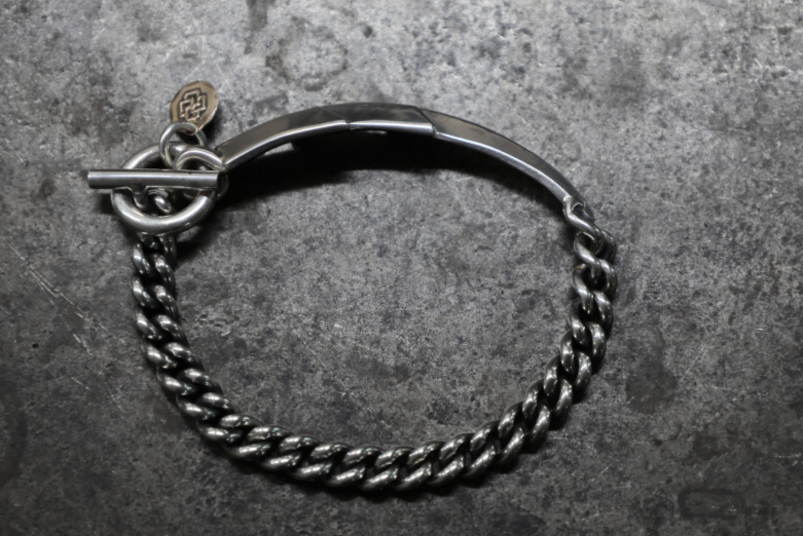 SE-1574 Lightning with twist chain brc 17 wrist