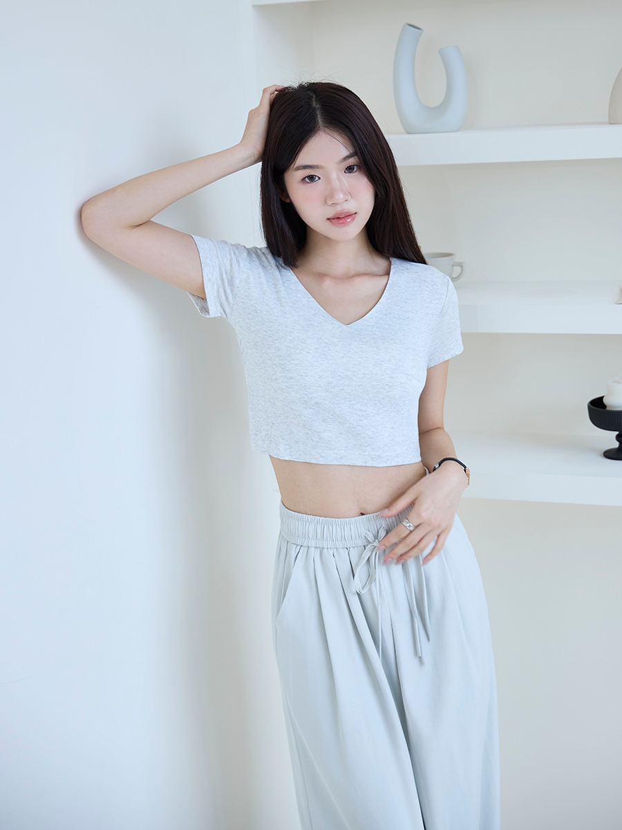 薄胸墊後綁帶V領上衣